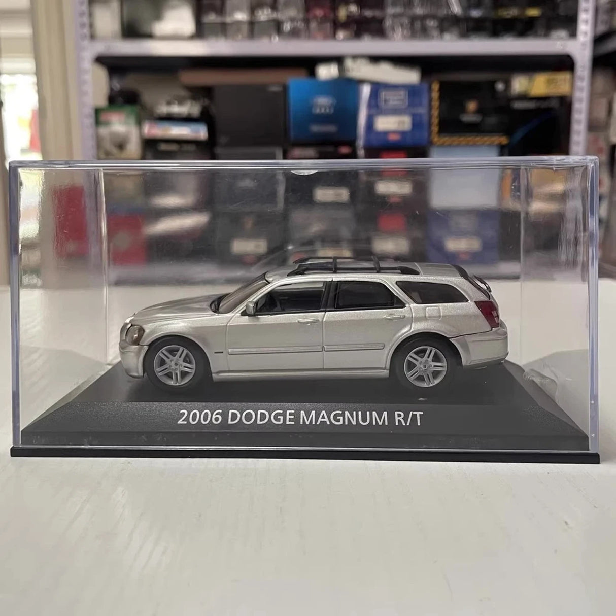 Norev Dodge 2006 Magnum R/T Silver 1:43 – Collectible Diecast Model Die-Cast