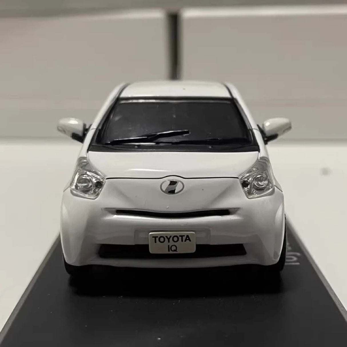 Norev Toyota 2012 iQ White 1:43 – Collectible Diecast Model Die-Cast