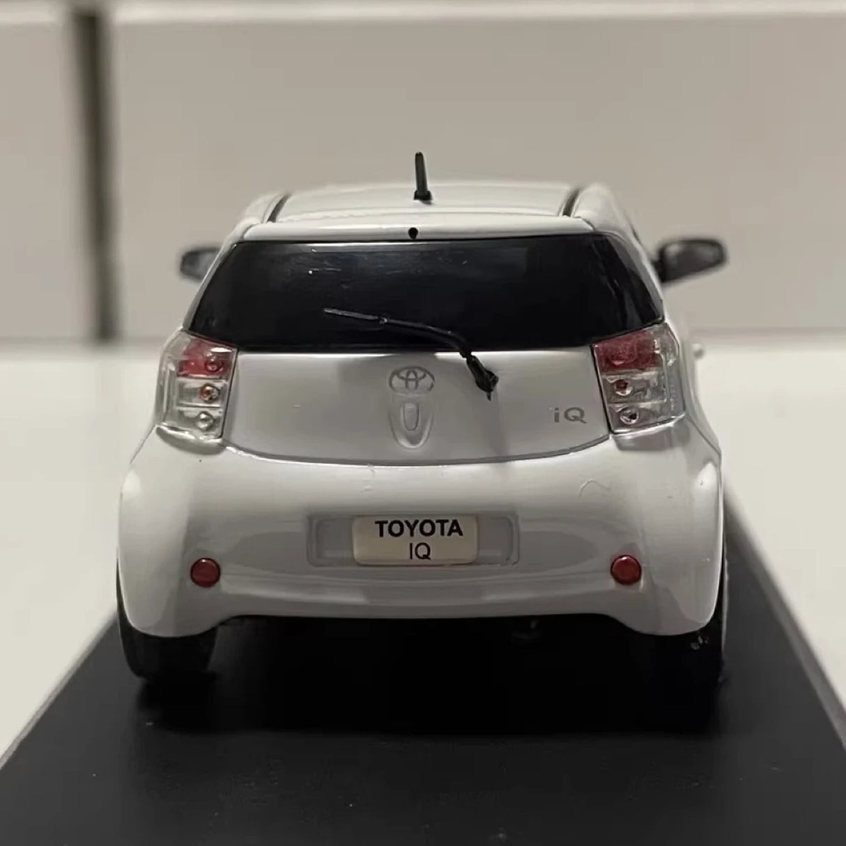 Norev Toyota 2012 iQ White 1:43 – Collectible Diecast Model Die-Cast