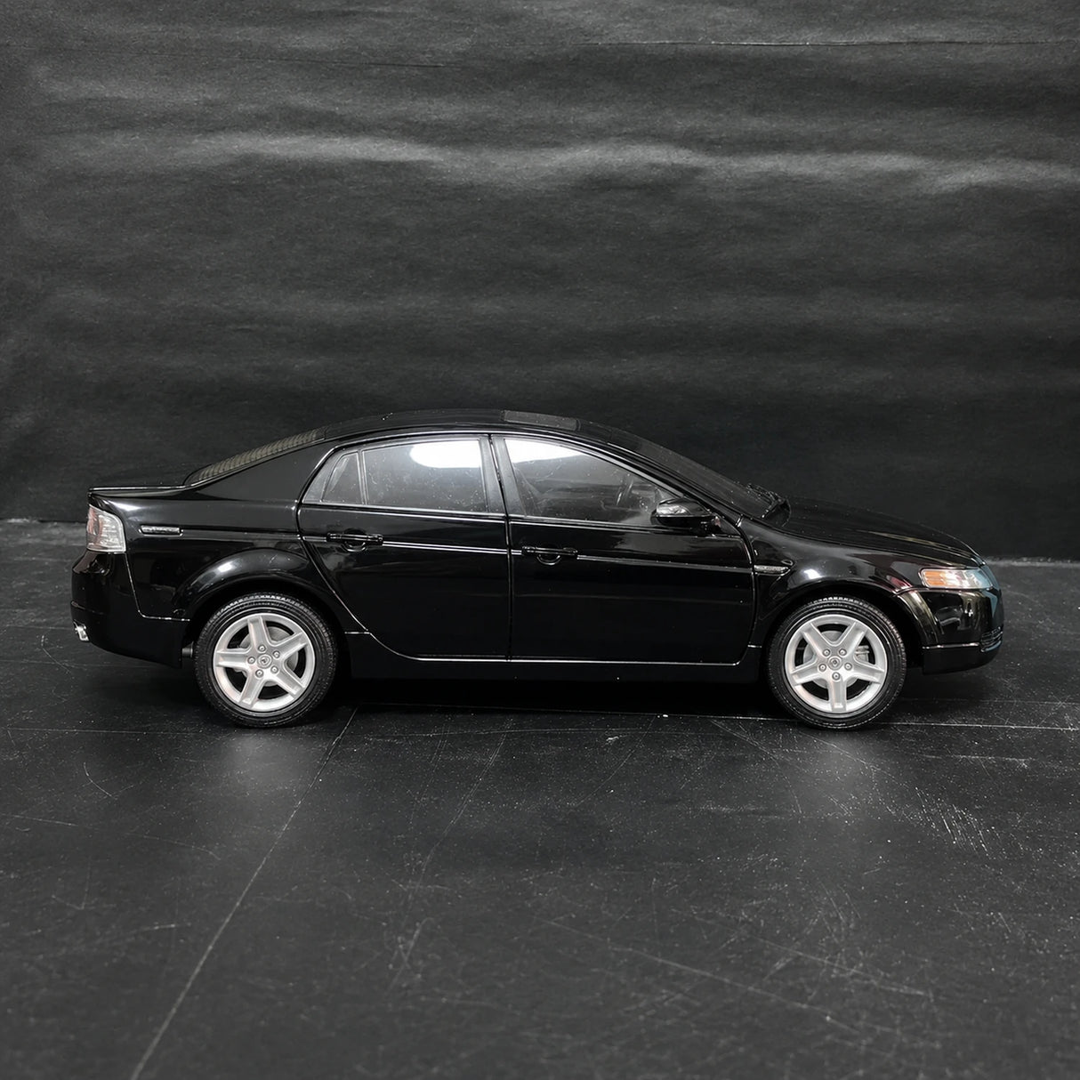 OEM Acura 2007 TL 1:18 – modelo de coleção em metal fundido