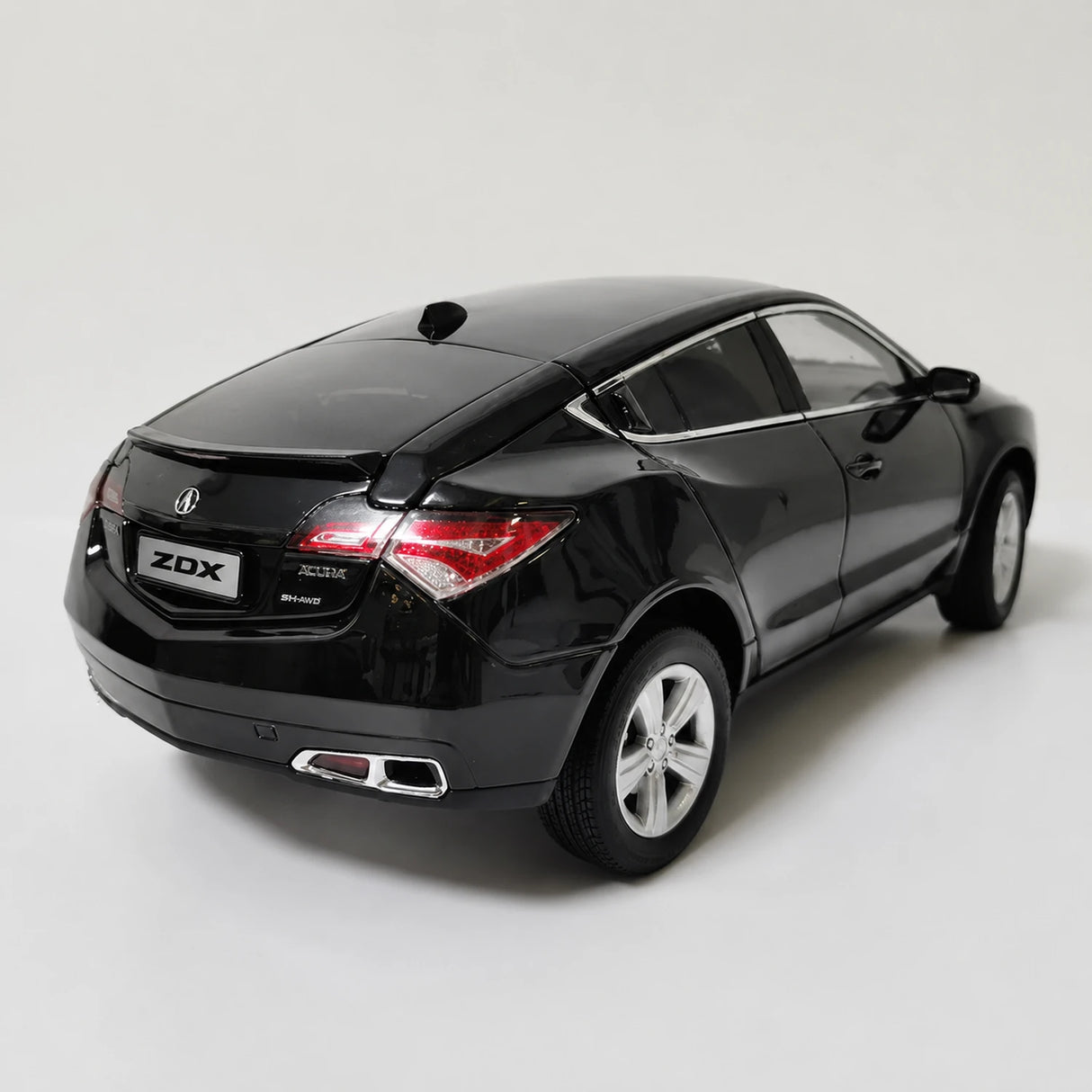 OEM Acura 2009 ZDX 1:18 – modelo de coleção em metal fundido
