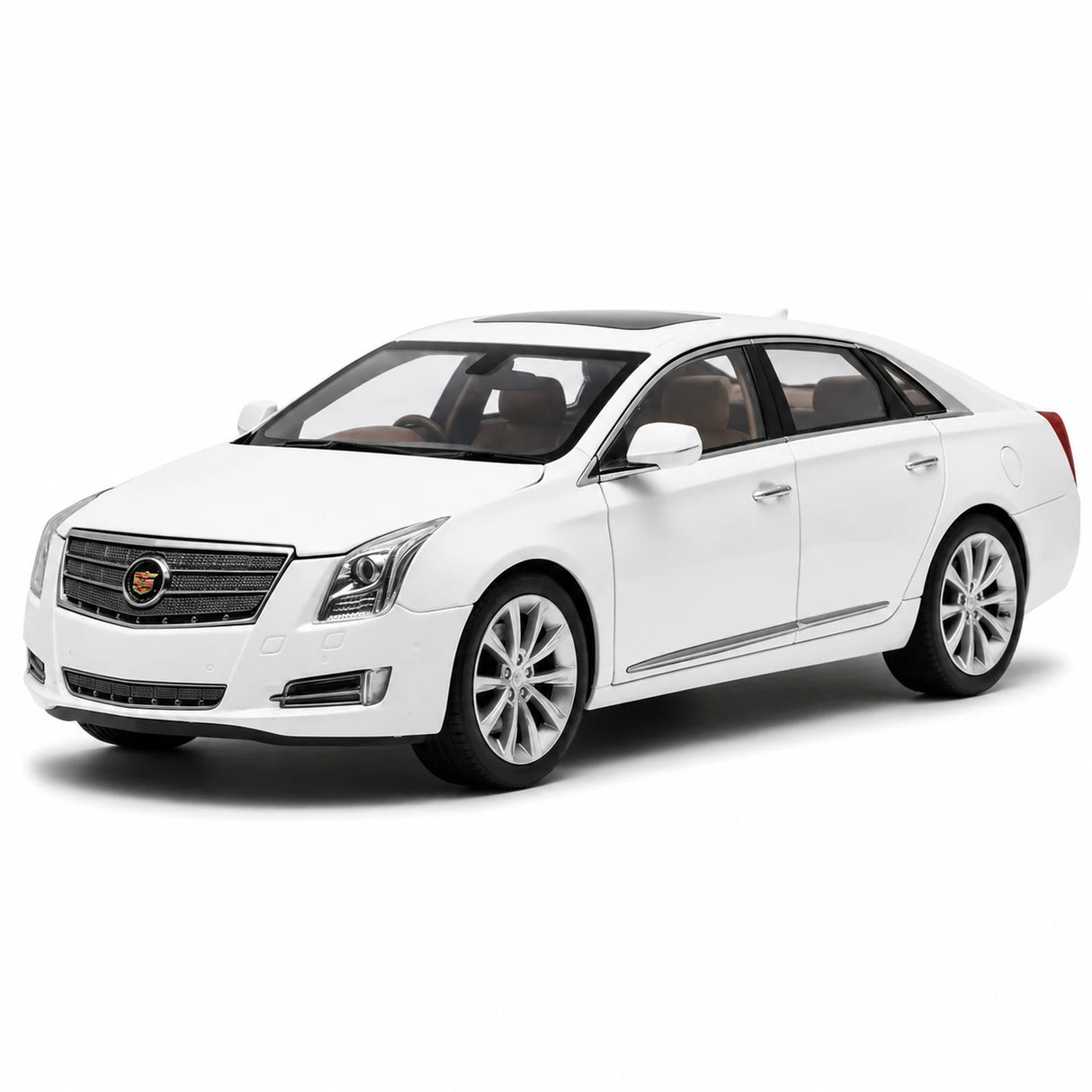OEM Cadillac 2013 XTS White 1:18 – Kolekcjonerski model odlewany