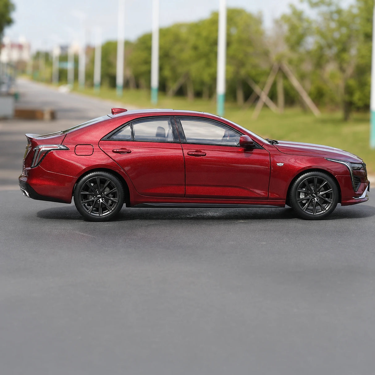 OEM Cadillac 2020 CT4 Red 1:18 – Collectible Diecast Model Die-Cast