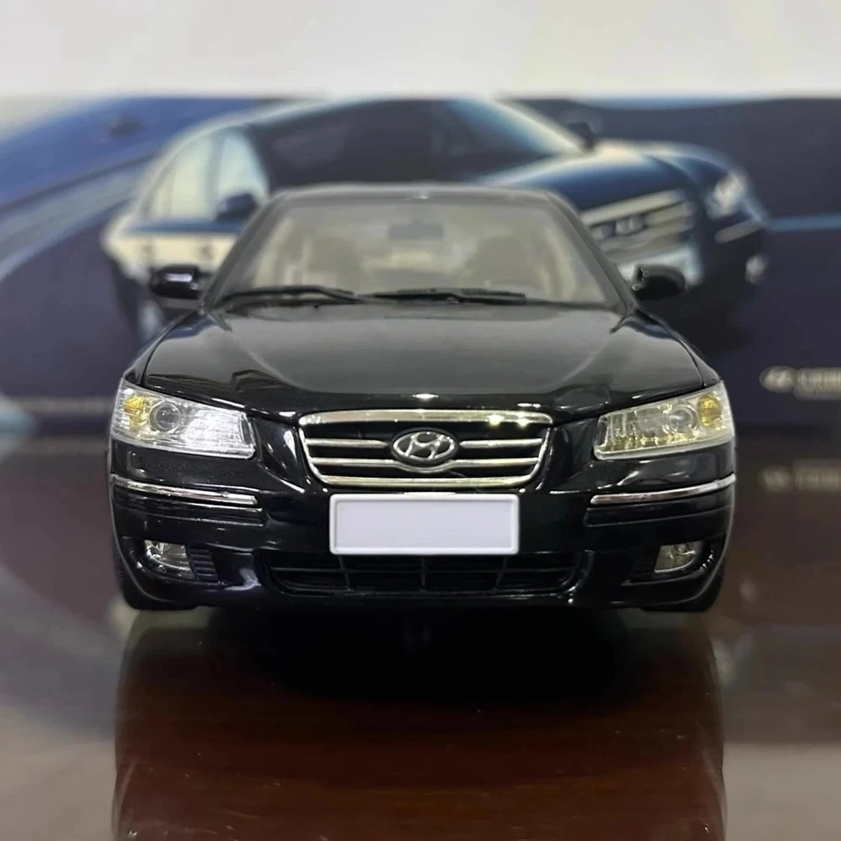 OEM Hyundai 2005 Sonata NF Black 1:18 – Keräilymalli valuvalumalli