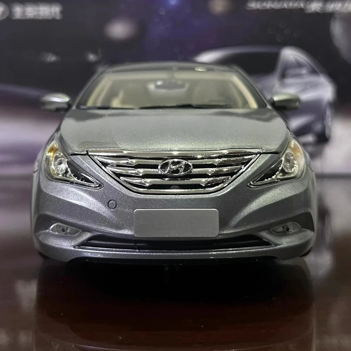 OEM Hyundai 2010 Sonata Gray 1:18 – kolekcjonerski model odlewany