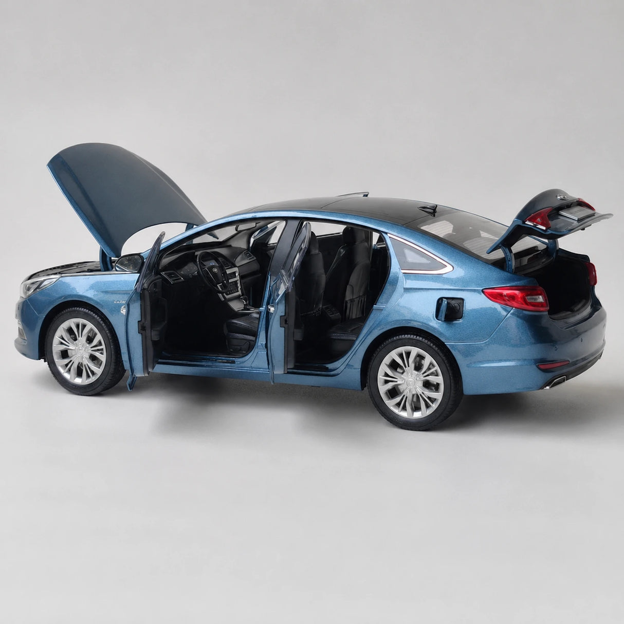 OEM Hyundai 2014 Sonata Blue 1:18 – Collectible Diecast Model Die-Cast