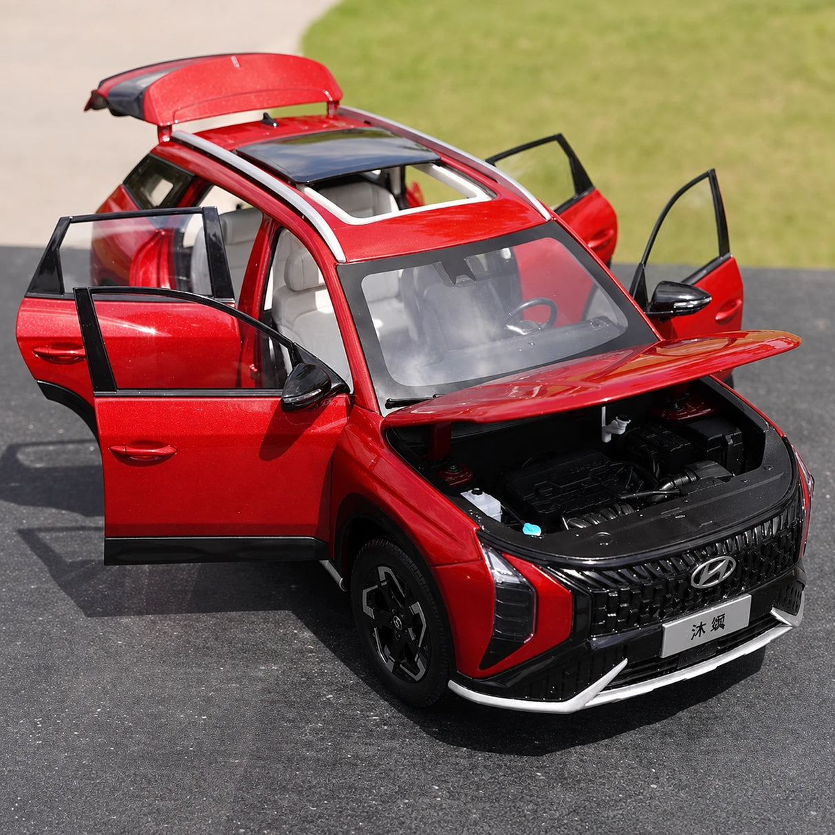 OEM Hyundai 2023 موفاسا ريد 1:18 – نموذج معدني قابل للجمع