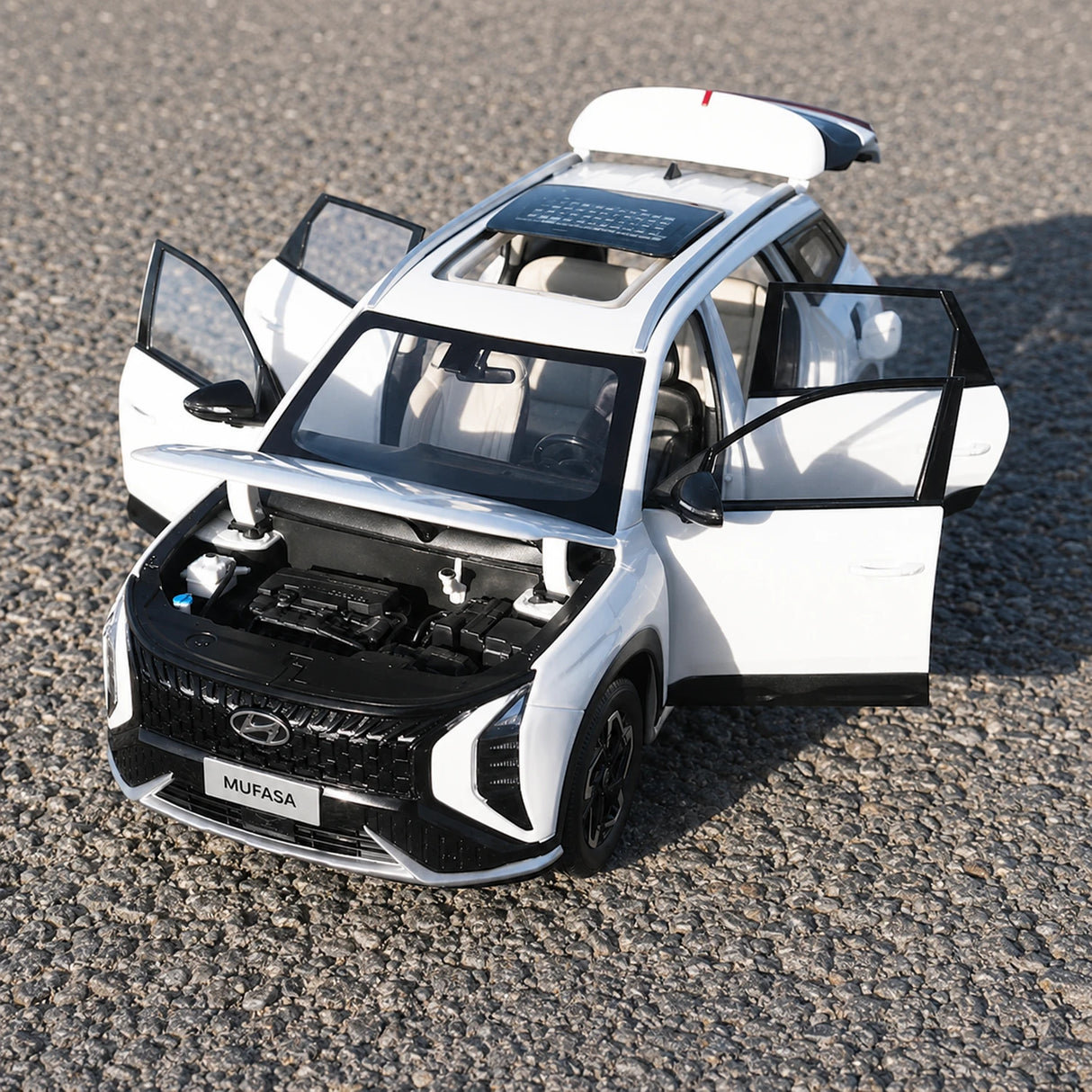 OEM Hyundai 2023 موفاسا وايت 1:18 – نموذج معدني قابل للجمع من القالب المصبوب