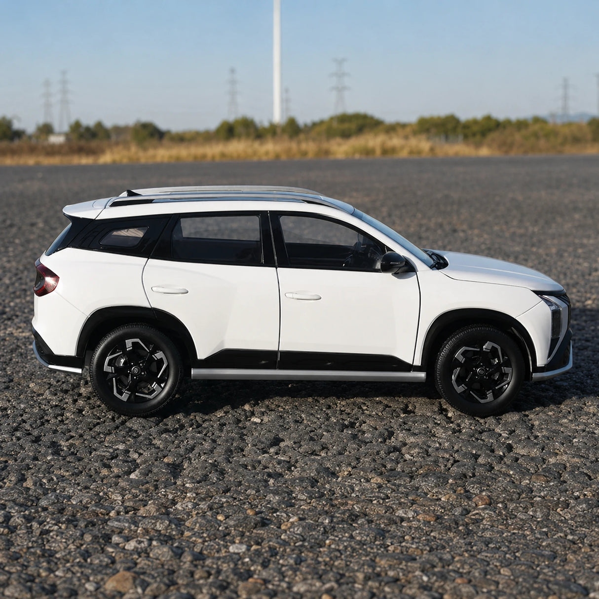 OEM Hyundai 2023 موفاسا وايت 1:18 – نموذج معدني قابل للجمع من القالب المصبوب