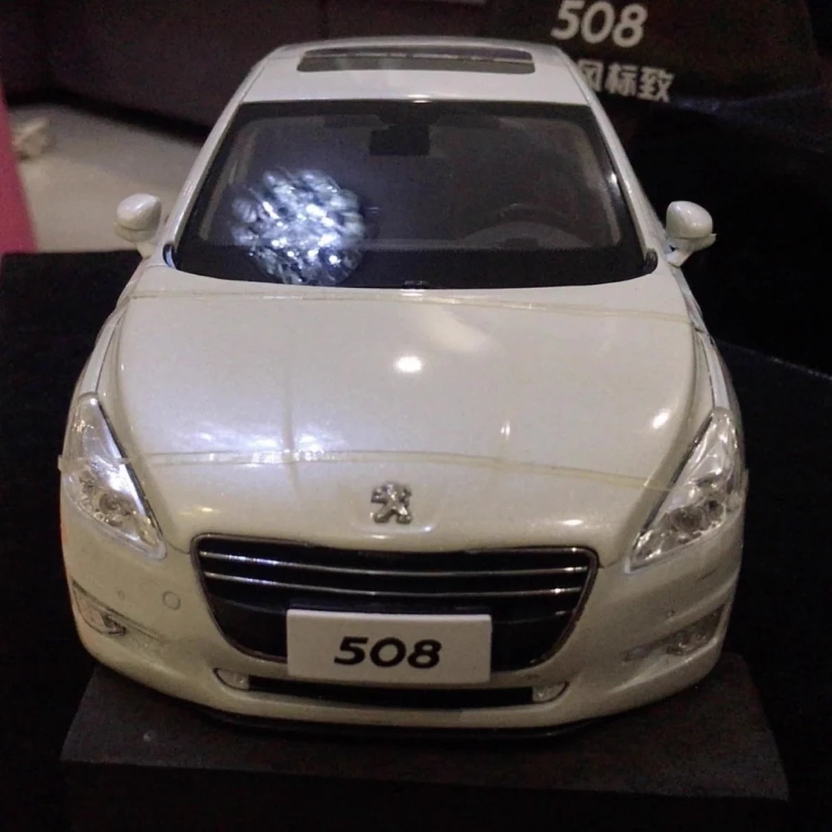 OEM Peugeot 2010 508 White 1:18 – Collectible Diecast Model Die-Cast