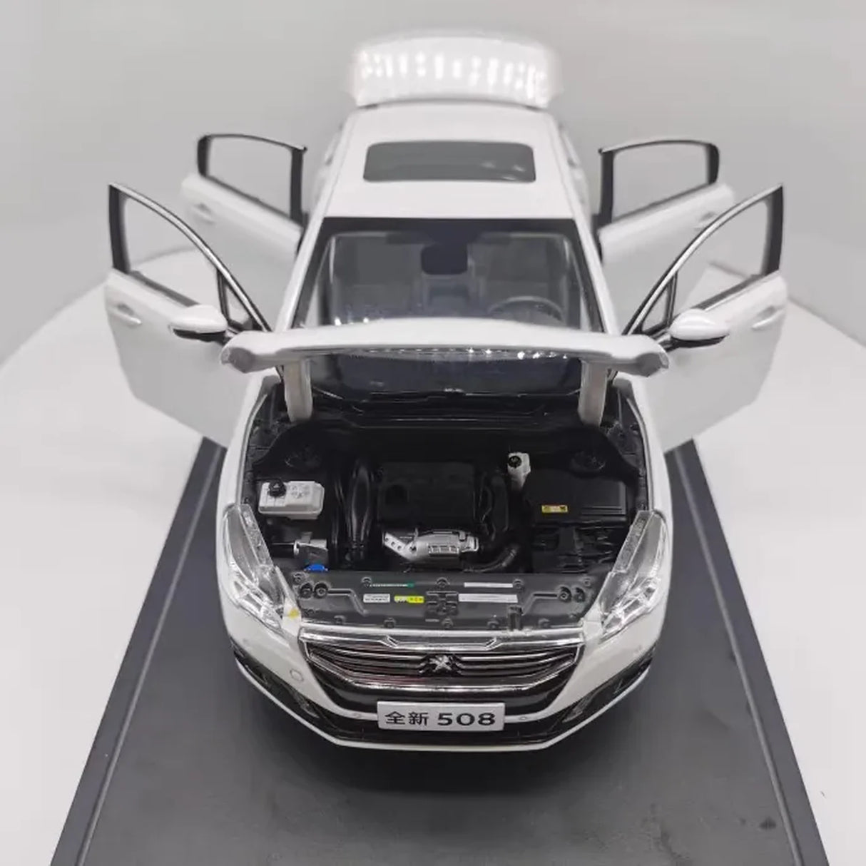 OEM Peugeot 2014 508 White 1:18 – Collectible Diecast Model Die-Cast