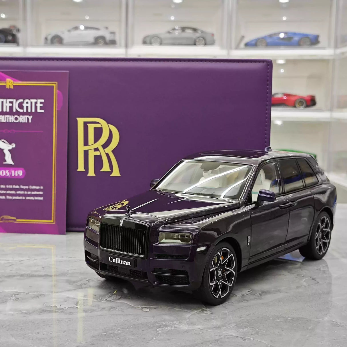 OEM Rolls-Royce 2018 Cullinan Purple 1:18 – Collectible Diecast Model Die-Cast