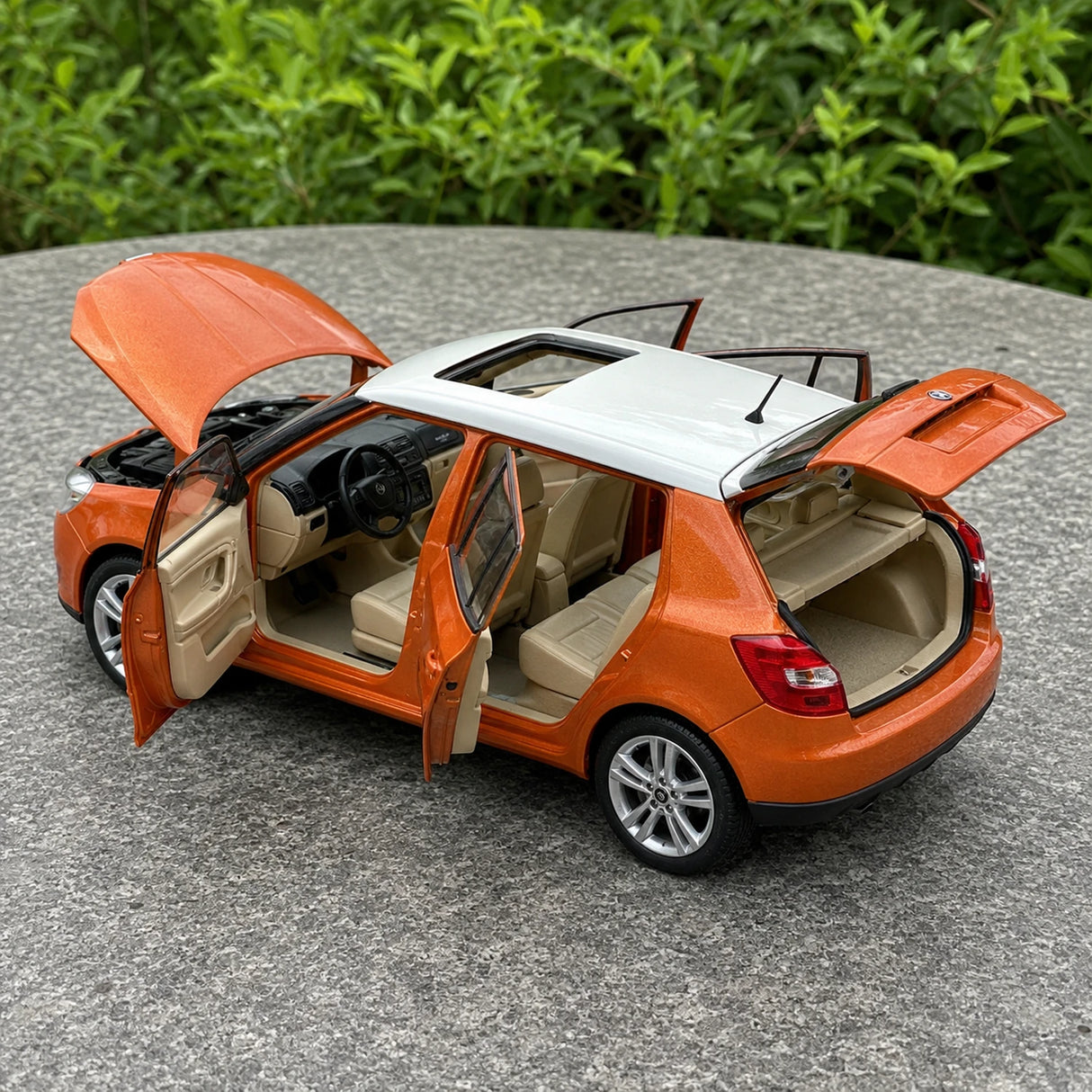 OEM Skoda 2012 Fabia Orange 1:18 – Collectible Diecast Model Die-Cast