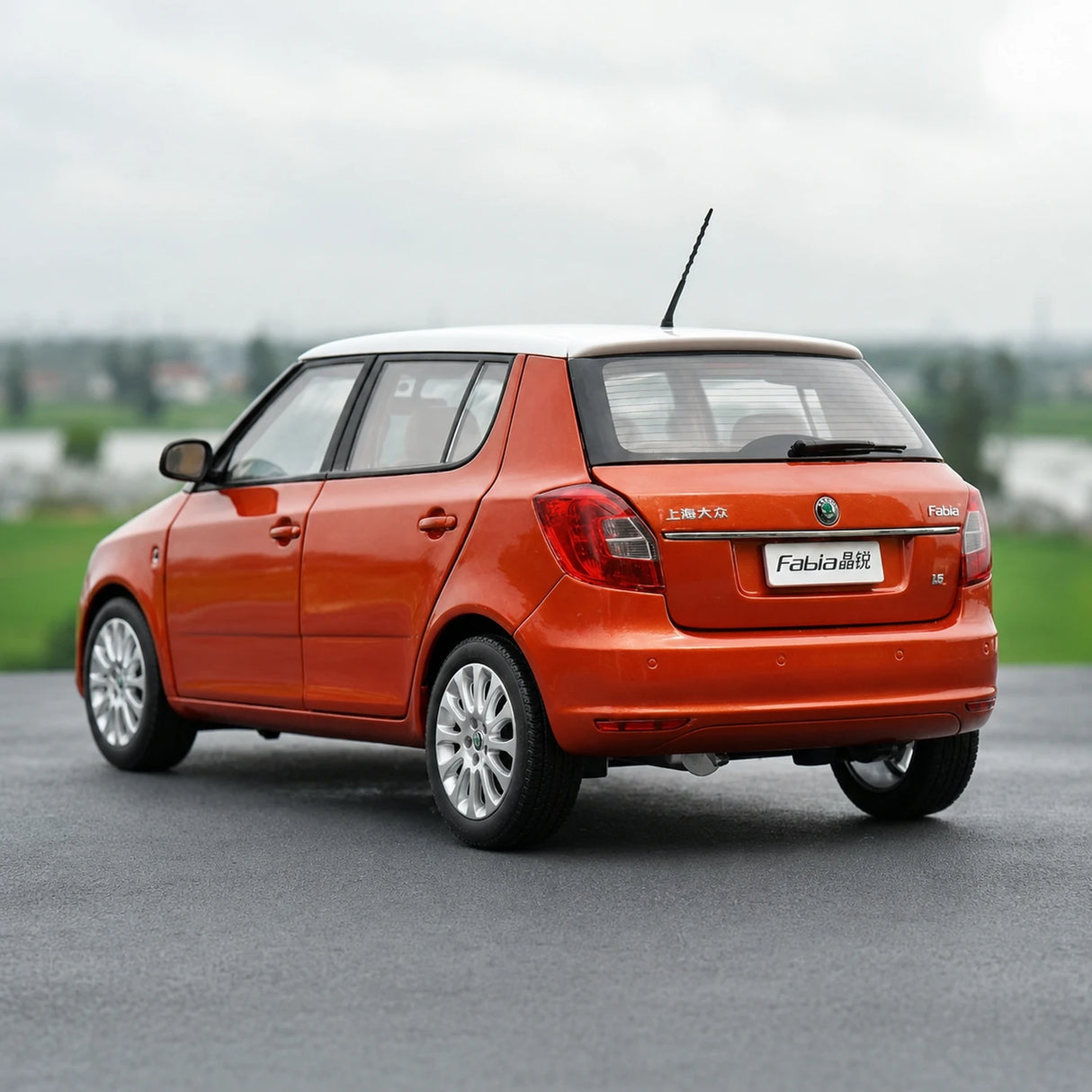 OEM Skoda 2012 Fabia Orange 1:18 – Collectible Diecast Model Die-Cast
