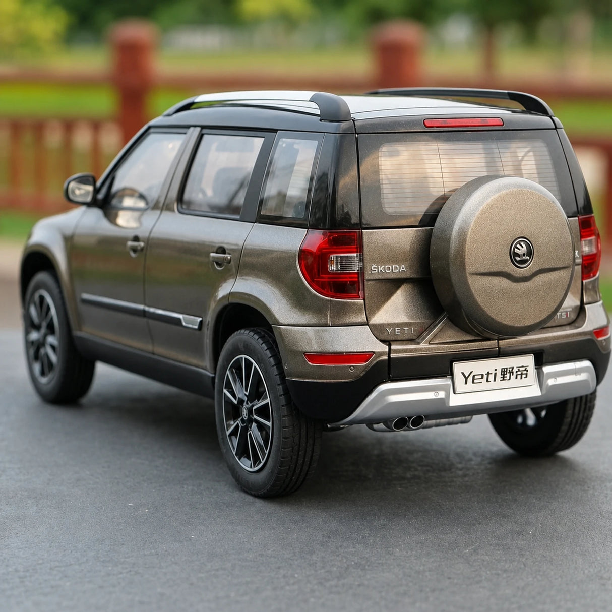 OEM Skoda 2013 Yeti Outdoor Brown 1:18 – kolekcjonerski model odlewany