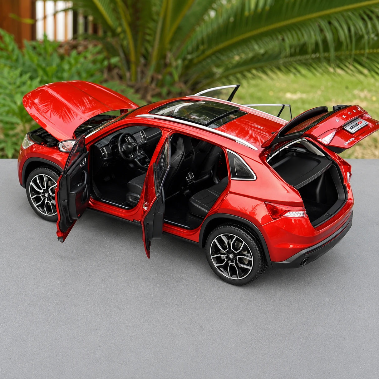 OEM Skoda 2018 Kodiaq GT Red 1:18 – Collectible Diecast Model Die-Cast