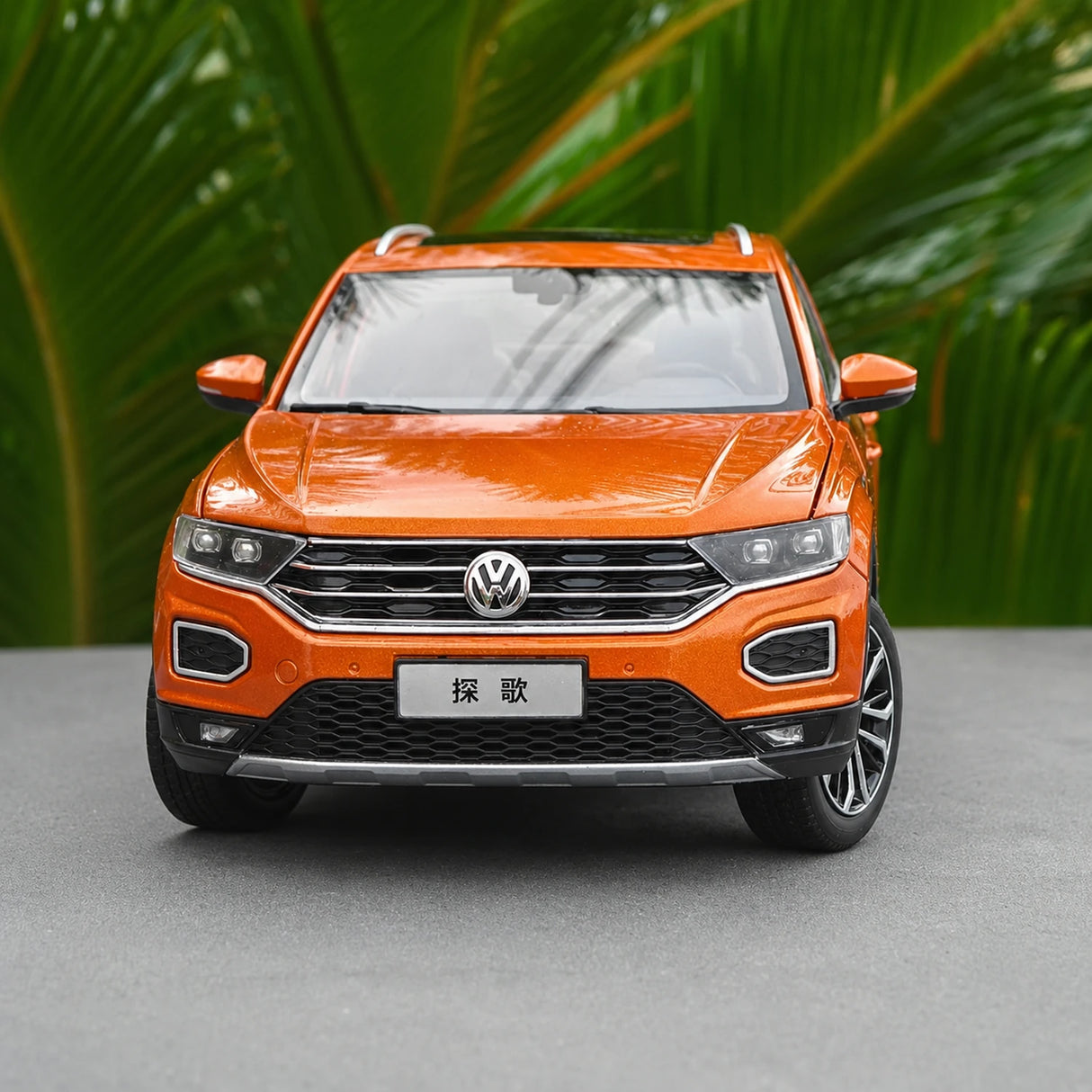 OEM Volkswagen 2017 T-Roc Orange 1:18 – Sammelobjekt aus Druckguss