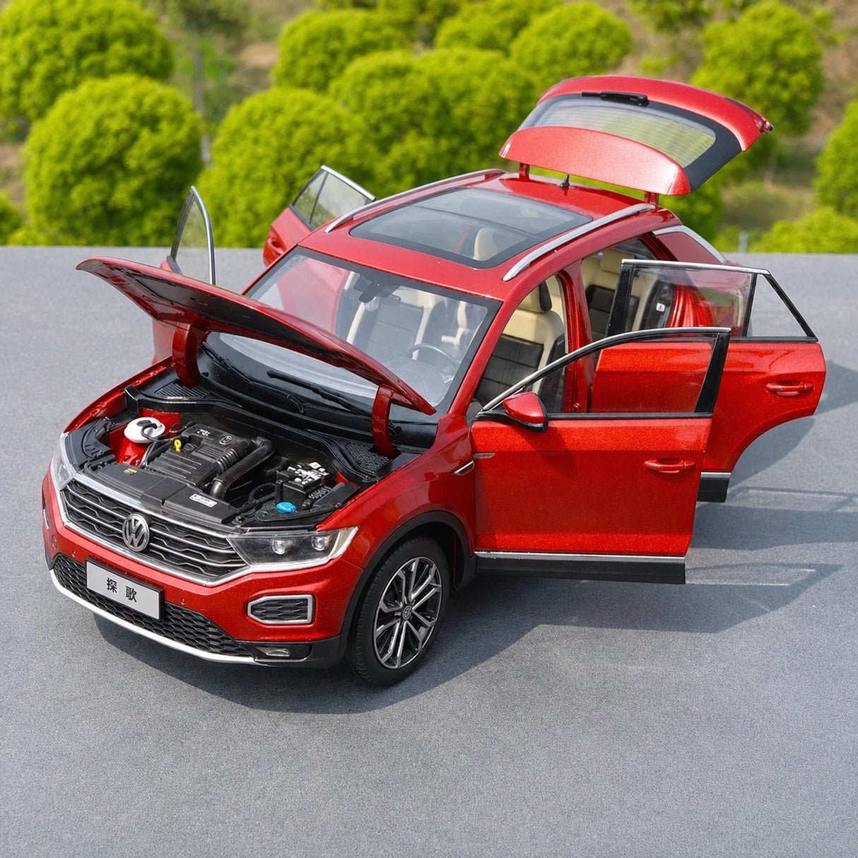 OEM Volkswagen 2017 T-Roc Red 1:18 – Sammelobjekt aus Druckguss