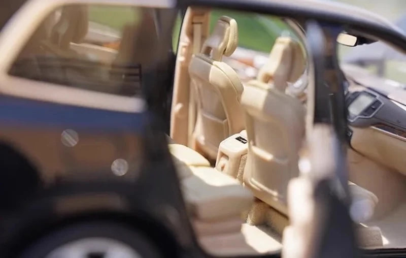 OEM Volvo 2015 XC90 Black 1:18 – Kolekcjonerski model odlewany
