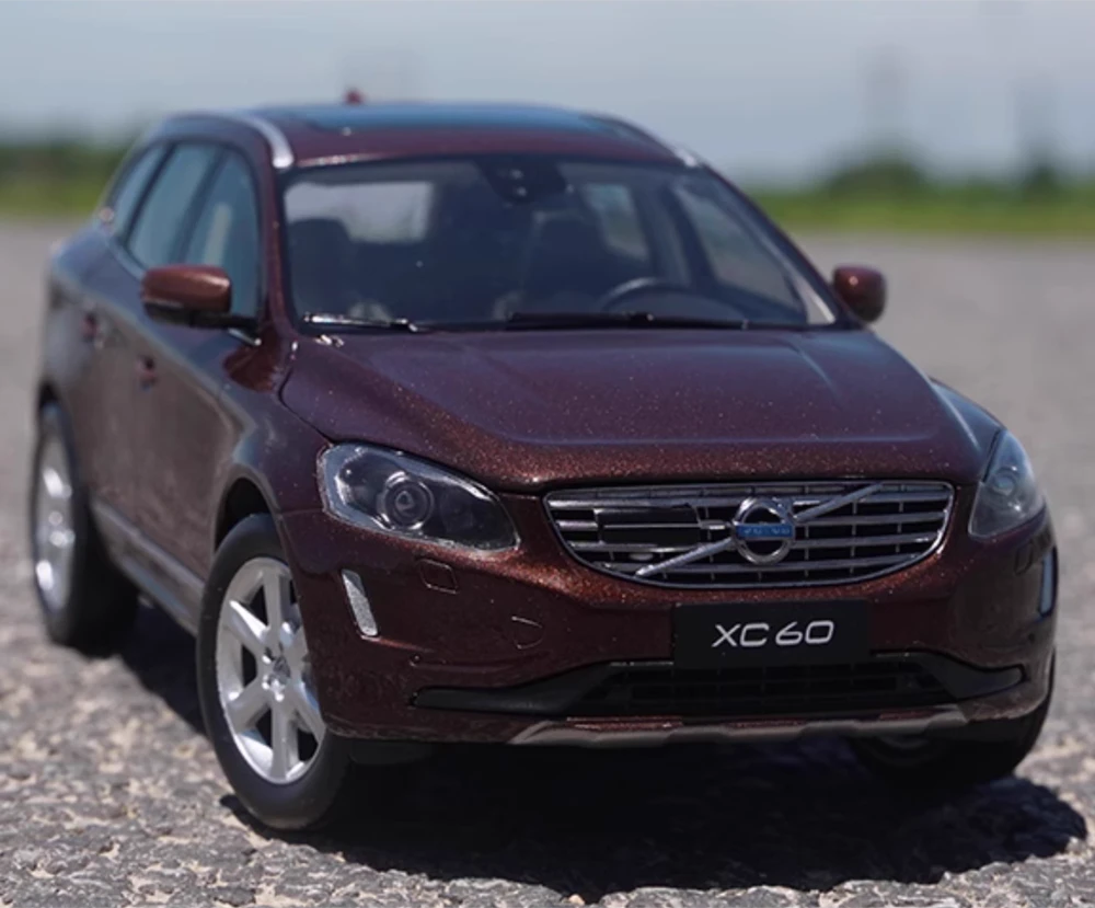 OEM Volvo 2016 XC60 Brown 1:18 – Kolekcjonerski model odlewany z metalu