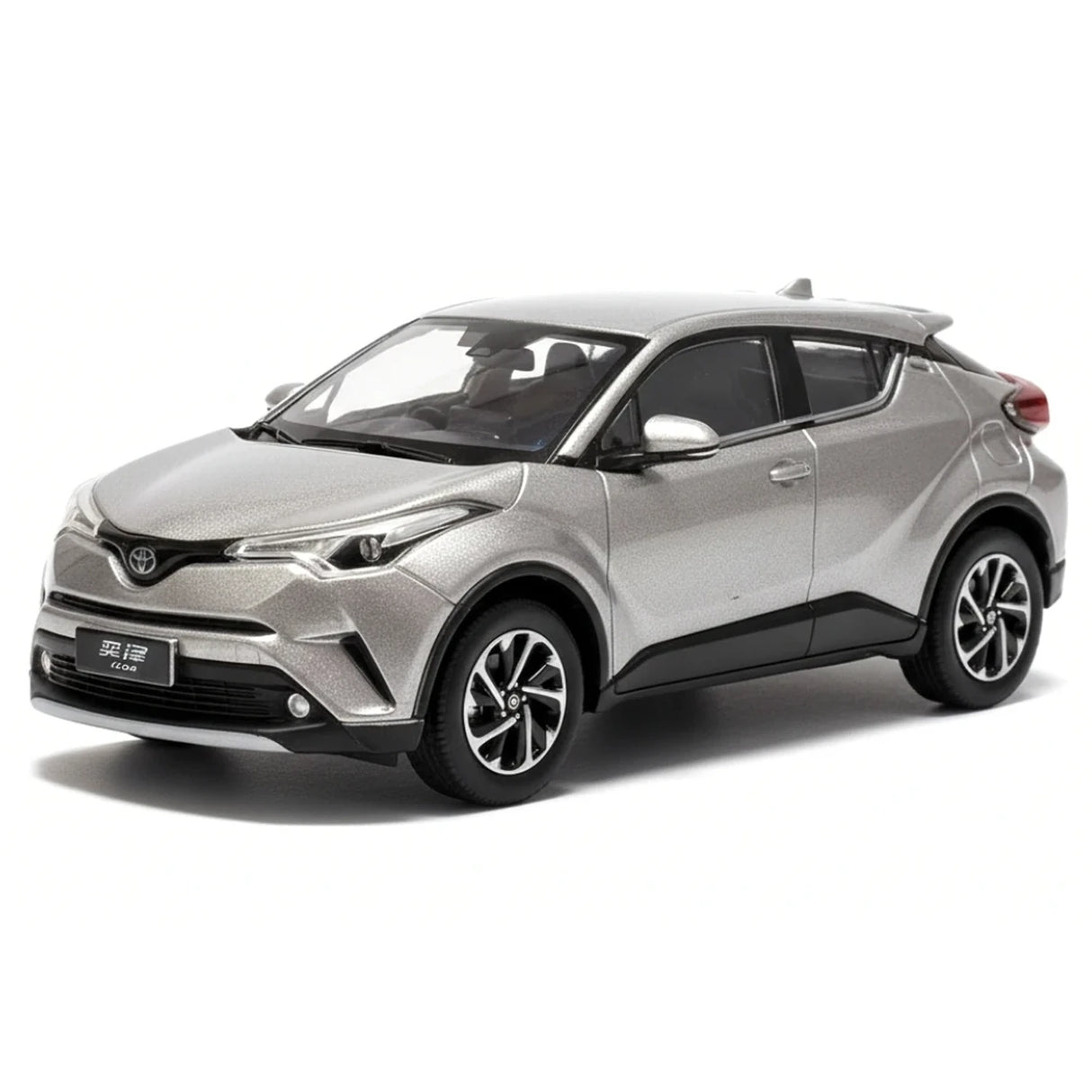 OEM Toyota 2018 IZOA Sliver 1:43 – Collectible Diecast Model Die-Cast