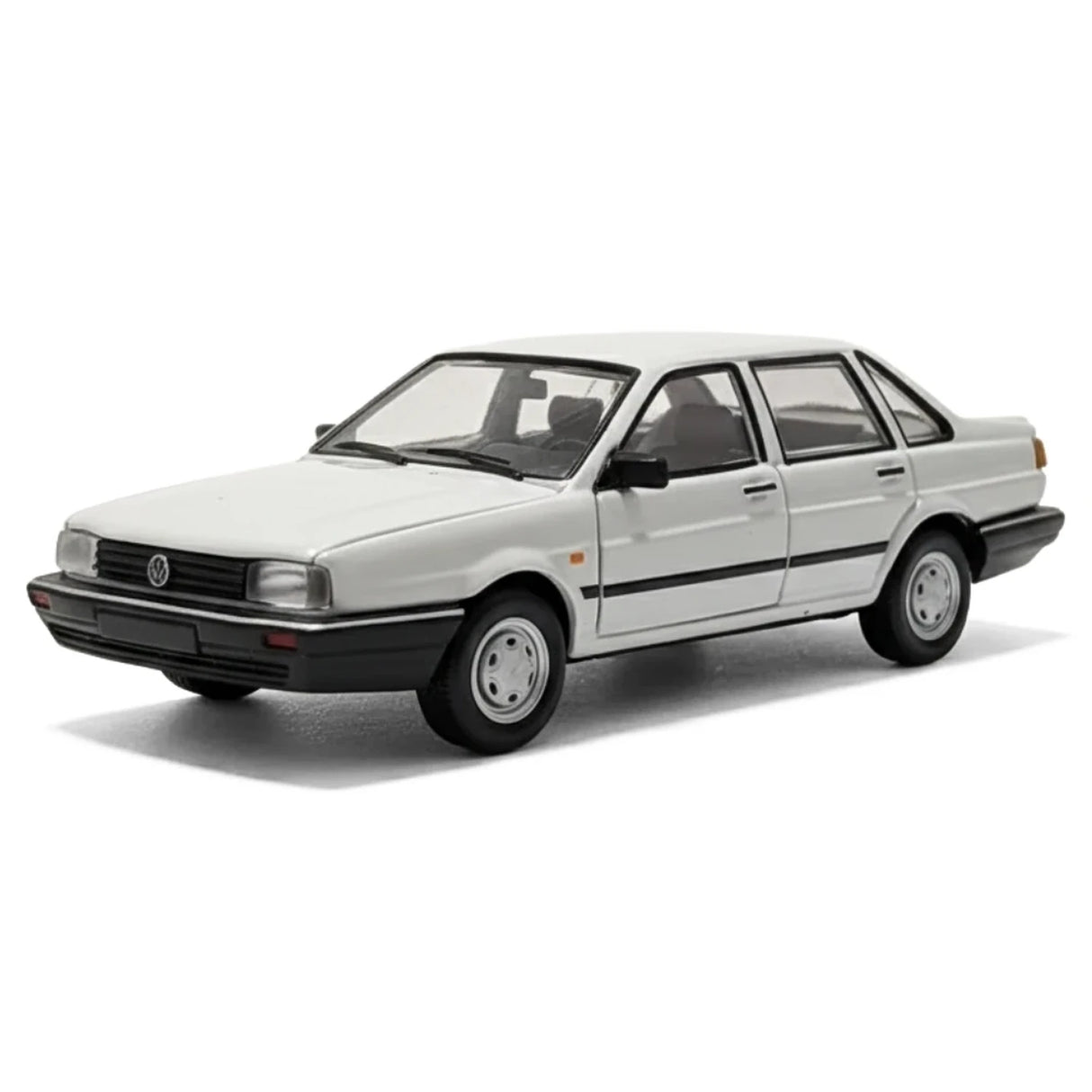 OEM Volkswagen 1985 Santana B2 White 1:43 – Collectible Diecast Model Die-Cast