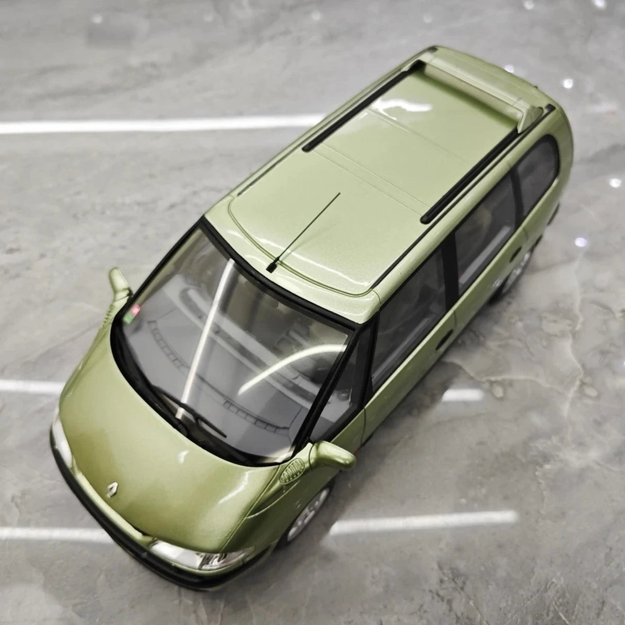 OTTO Renault 2000 Espace 3 Green 1:18 – Resina de Modelo de Resina de Coleção