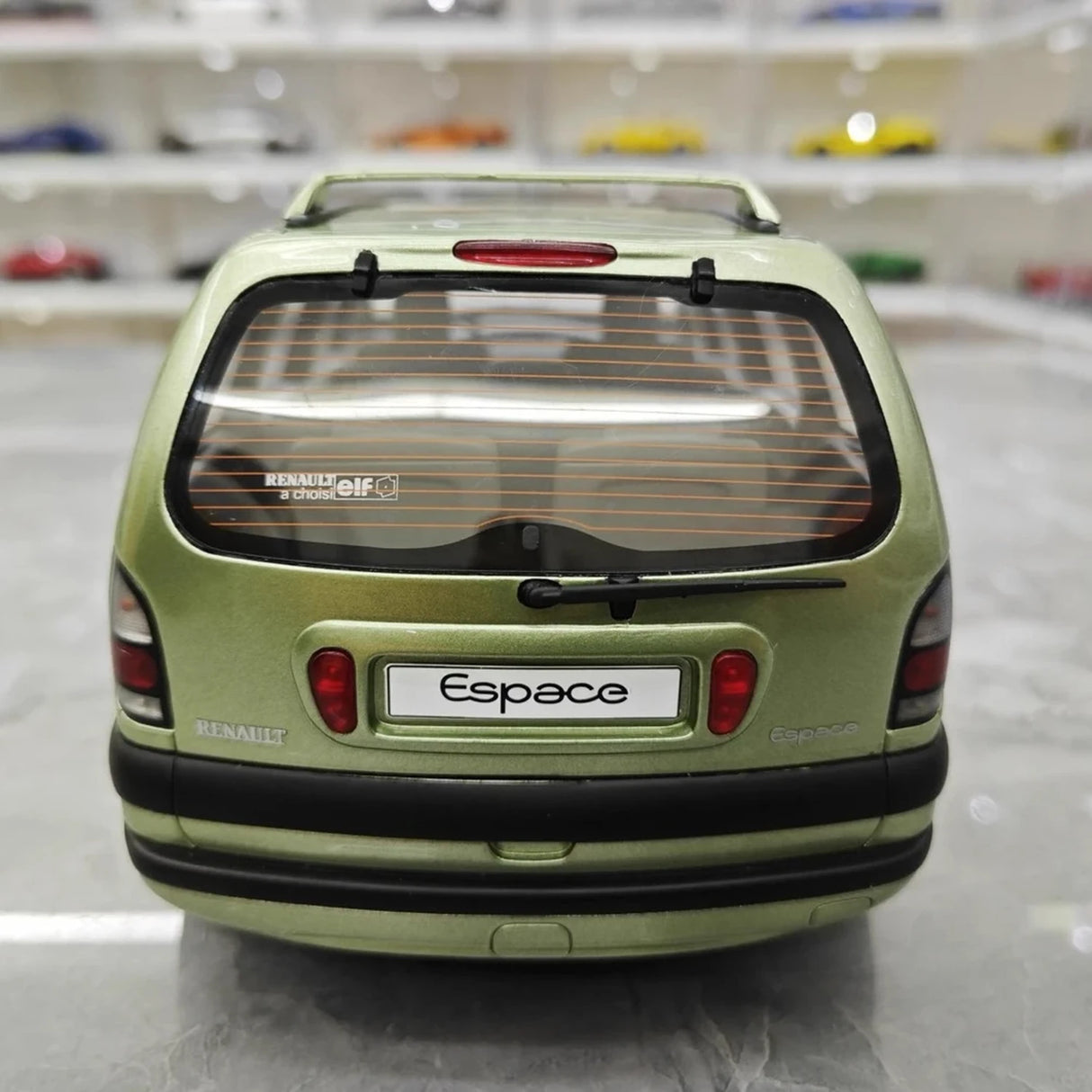 OTTO Renault 2000 Espace 3 Green 1:18 – Resina de Modelo de Resina de Coleção