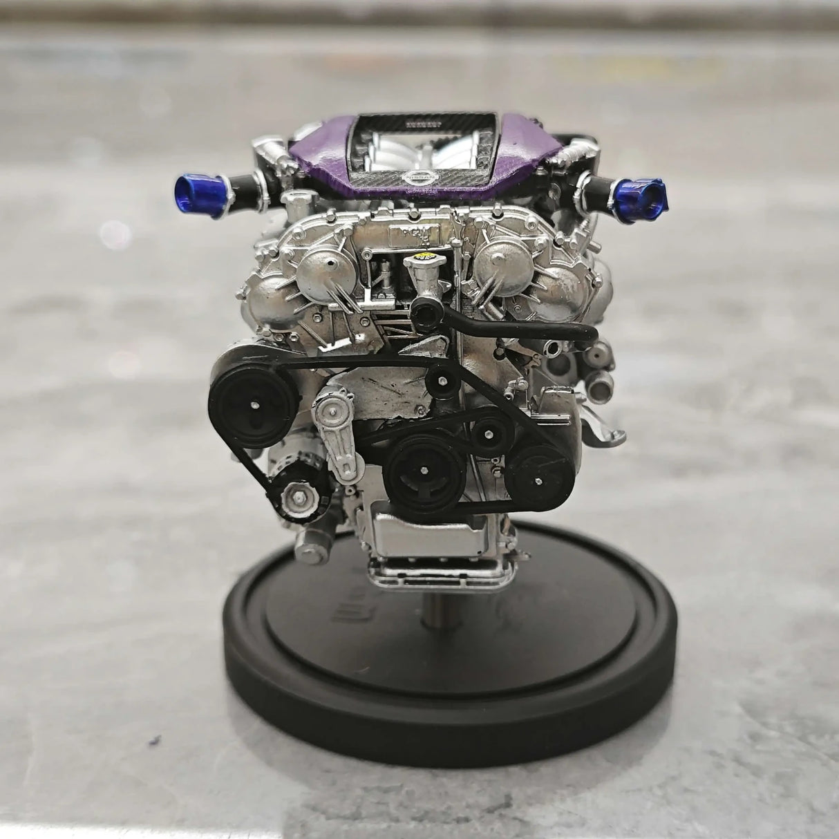 PGM Nissan 2007 GT-R R35 LB ووركس بنفسجي 1:18 – نموذج معدني قابل للجمع من القالب المصبوب