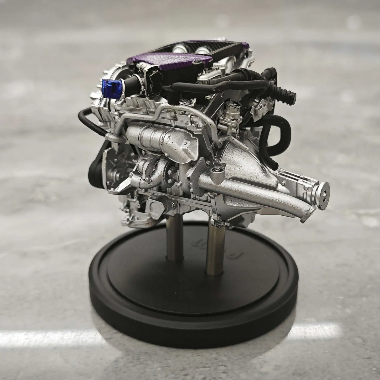 PGM Nissan 2007 GT-R R35 LB ووركس بنفسجي 1:18 – نموذج معدني قابل للجمع من القالب المصبوب