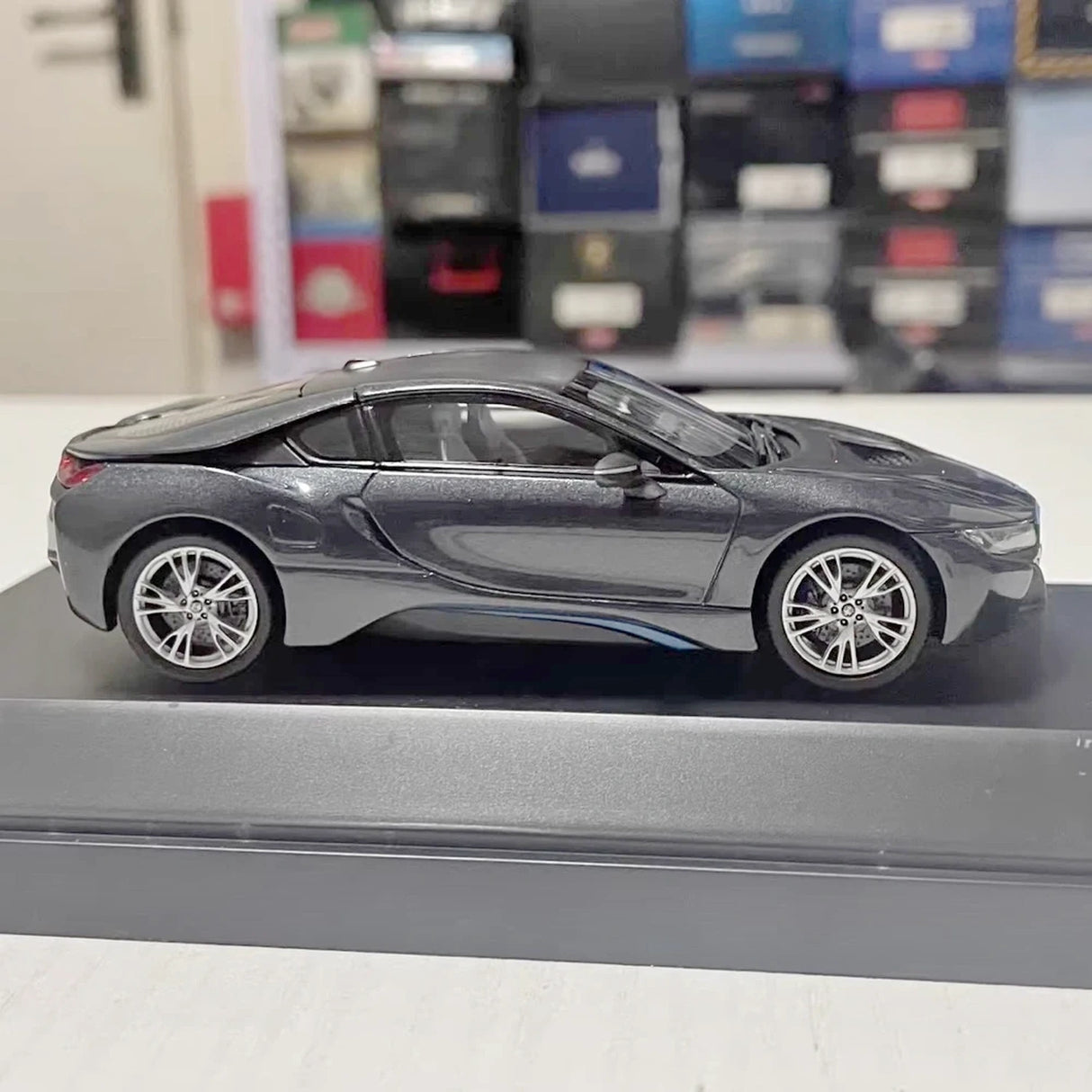 Paragon BMW 2014 I12 i8 Gray 1:43 – Collectible Diecast Model Die-Cast