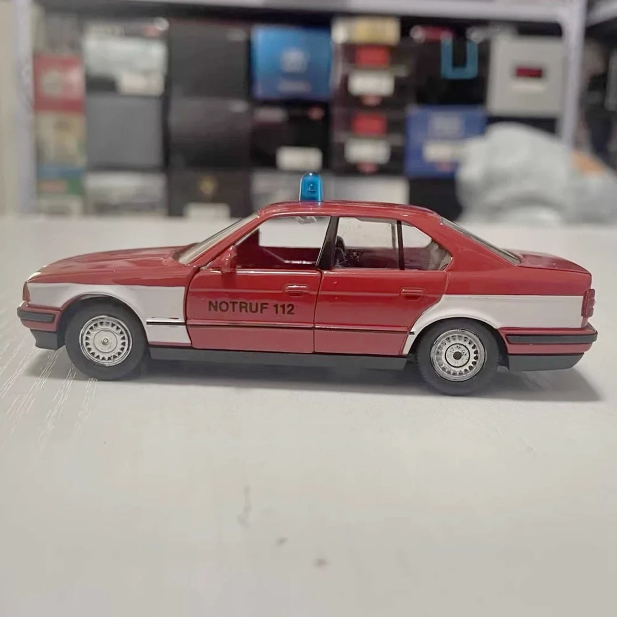 Schabak BMW 1989 E34 535i Emergency Doctor 1:43 – Collectible Diecast Model Die-Cast