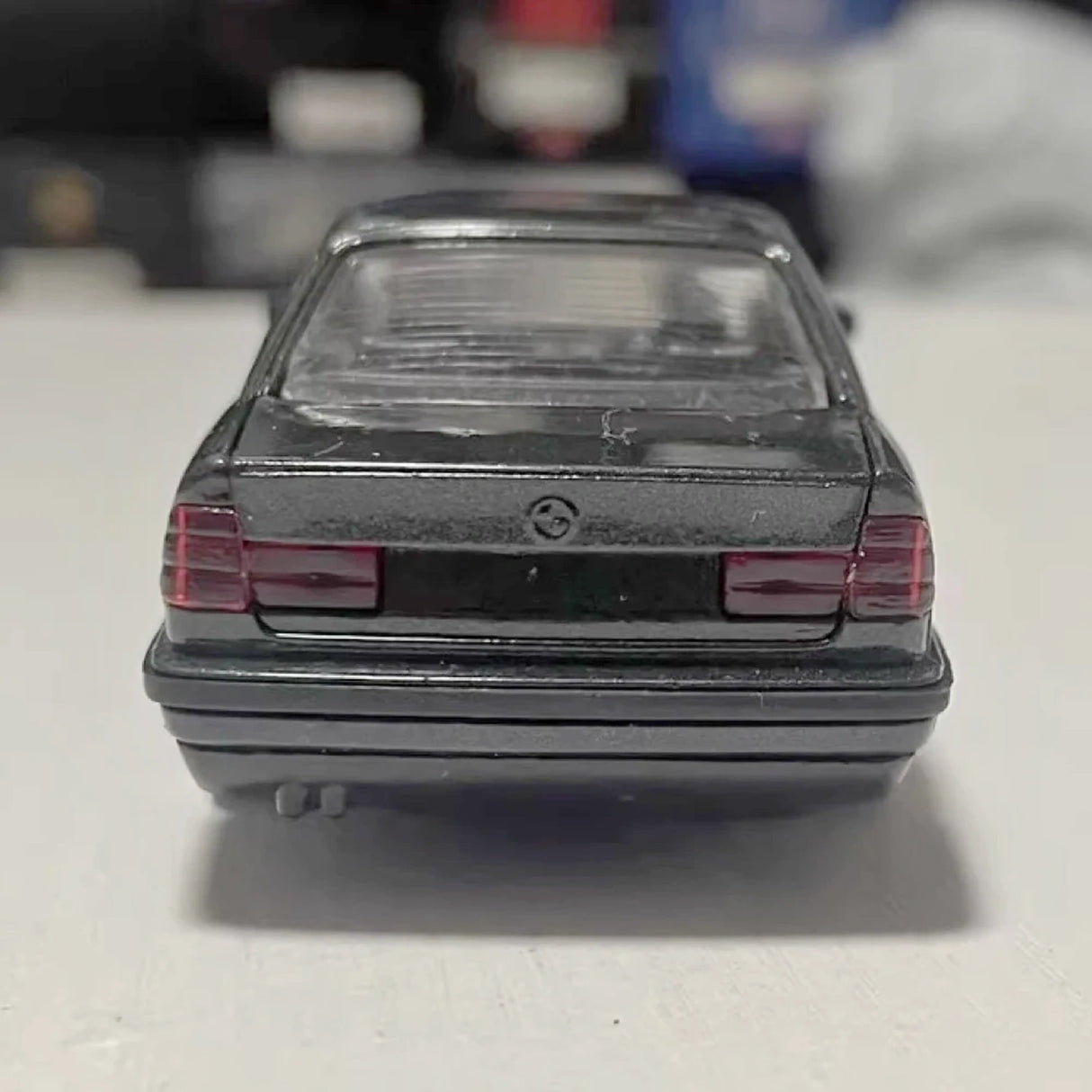 Schabak BMW 1989 E34 535i Green 1:43 – Collectible Diecast Model Die-Cast