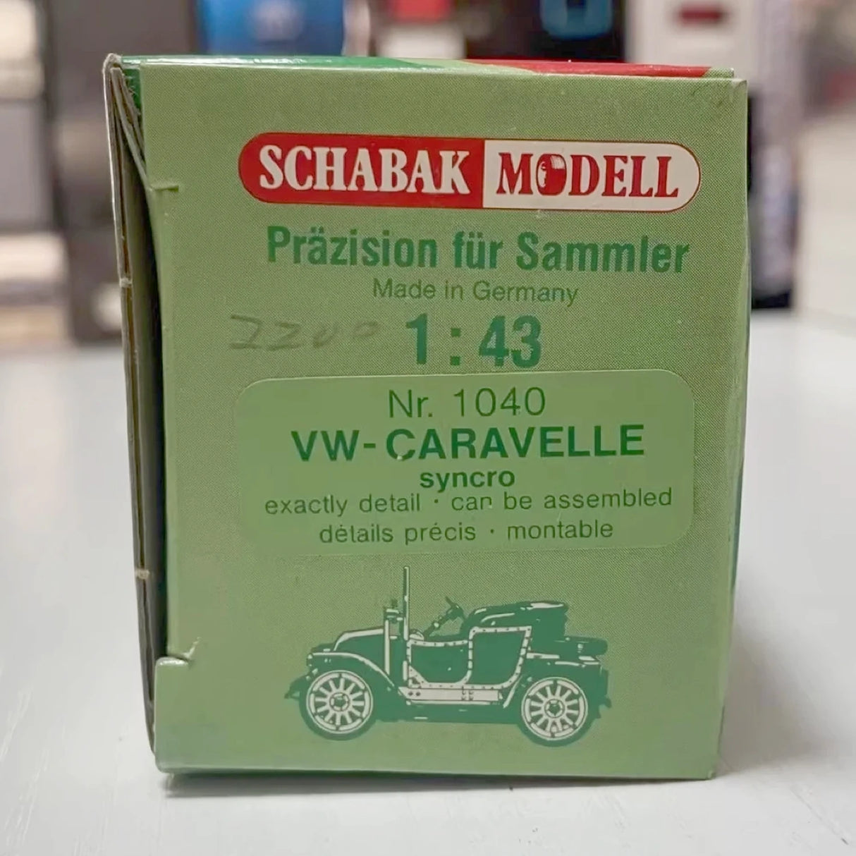 Schabak Volkswagen 1985 Caravelle Syncro dourado 1:43 – modelo de coleção em metal fundido