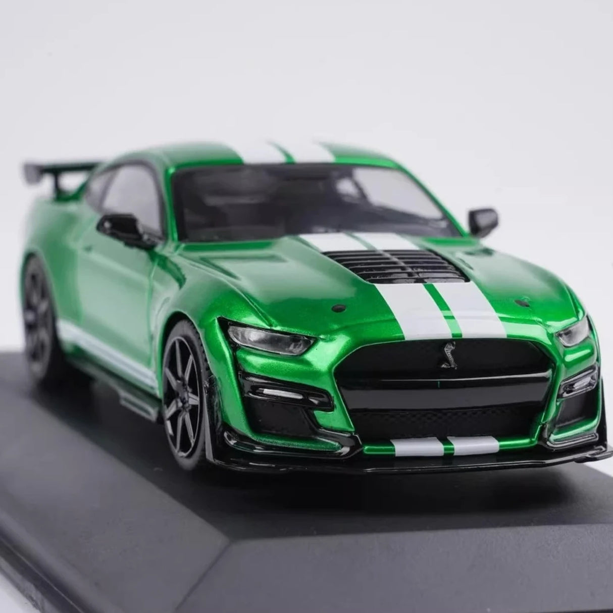 Solido Ford 2020 Mustang Shelby GT500 Green 1:43 – Collectible Diecast Model Die-Cast