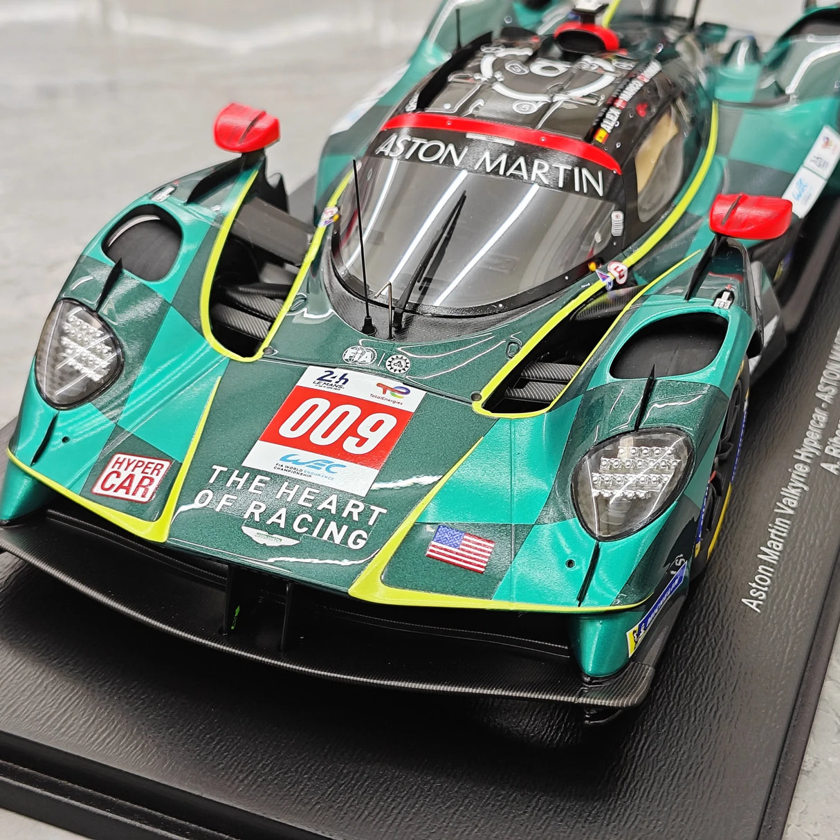 Aston Martin 2025 Valkyrie AMR-LMH #009 1:18 modello da collezione in resina di Spark - vista 11
