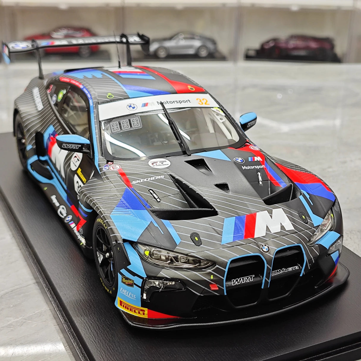 BMW 2025 M4 GT3 EVO #32 1:18 Winner Bathurst modello collezionabile in resina 12h di Spark - vedi 10
