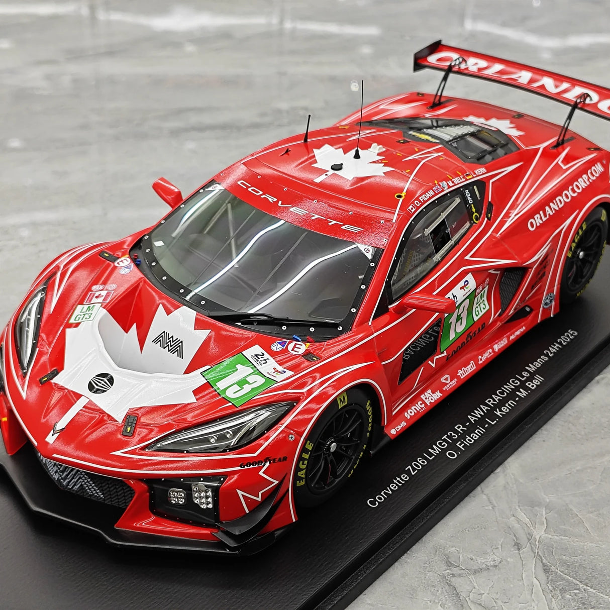 Chevrolet 2025 Corvette Z06 GT3.R #13 1:18 AWA Racing modelo coleccionable de resina 24h Le Mans de Spark - ver 4