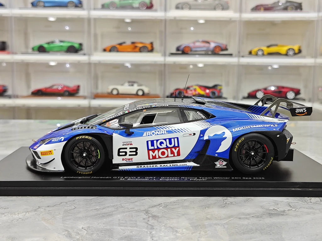 Lamborghini 2025 Huracan GT3 EVO2 #63 1:18 Voittaja 24h Spa -hartsikeräilymalli Spark - näytä 5