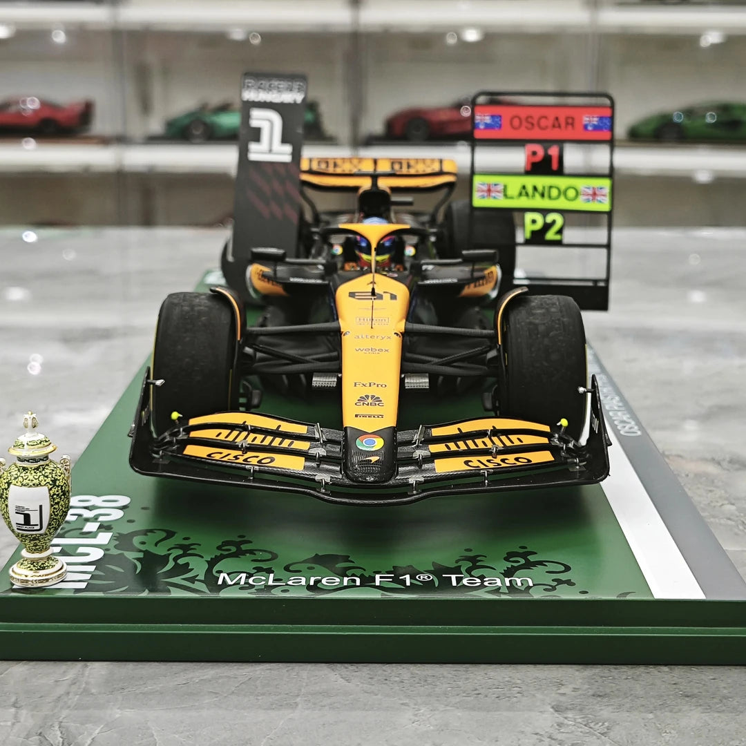 1:18 McLaren 2024 MCL38 #81 Hungarian GP Oscar Piastri F1 model car by Spark - view 1
