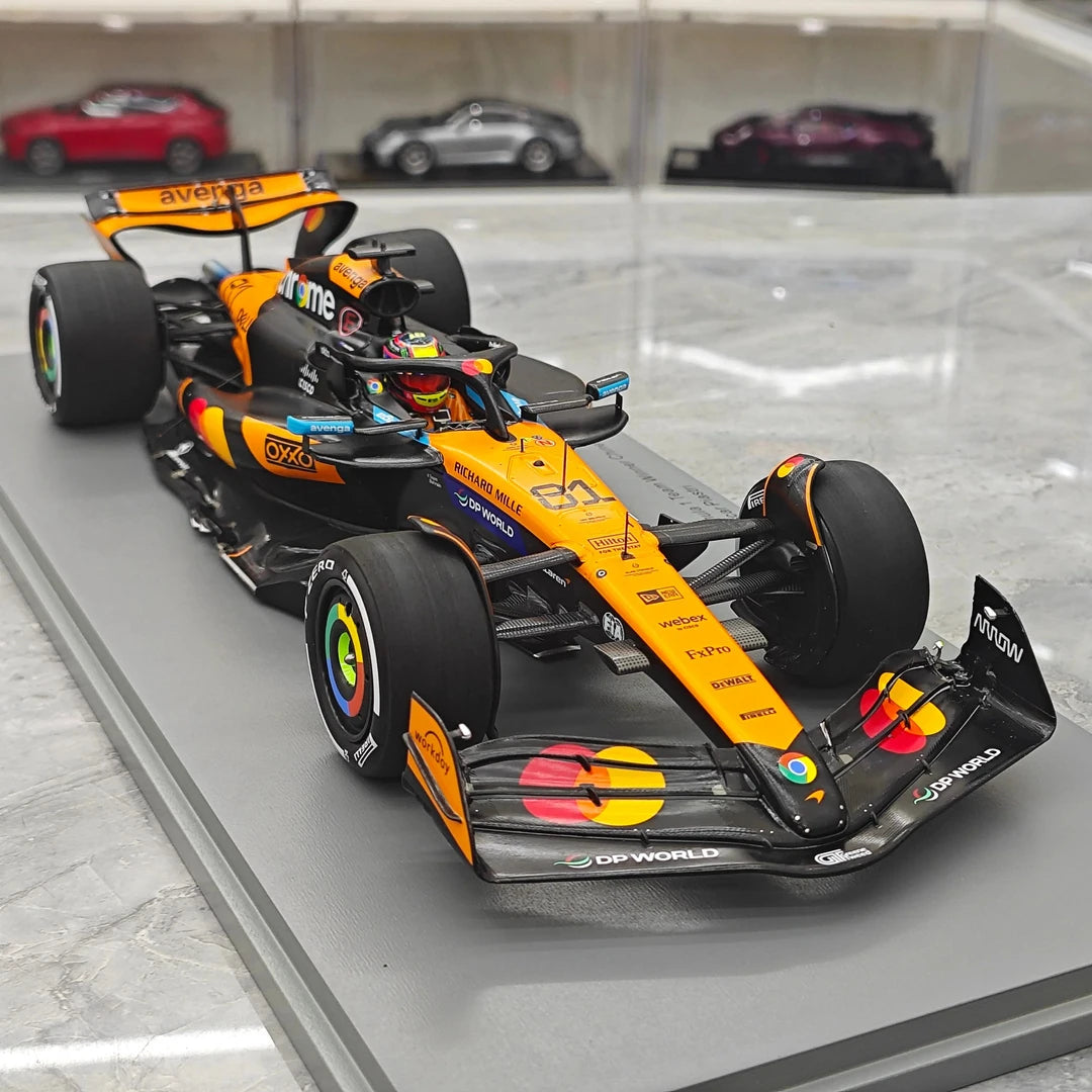 1:18 McLaren 2025 MCL39 #81 Chinese GP Oscar Piastri F1 model car by Spark - view 10
