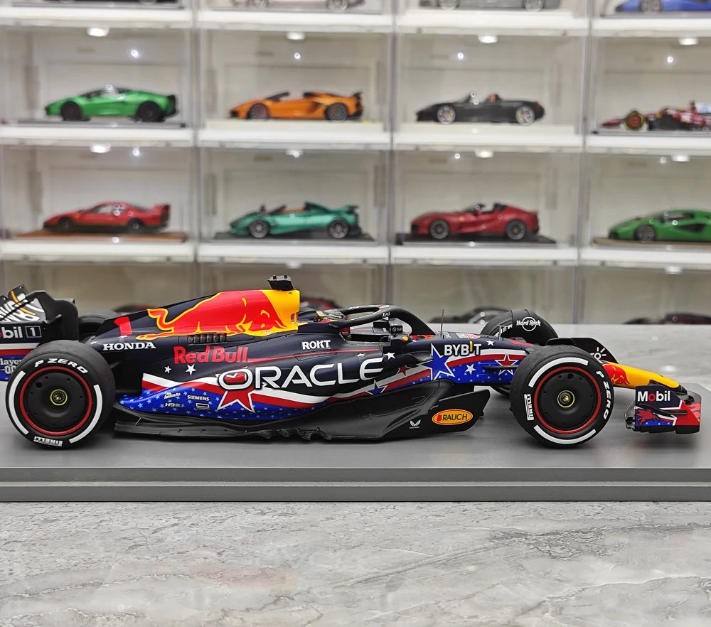 1:18 Rot Bull 2023 RB19 #1 United States GP Austin Modellauto by Spark - view 9