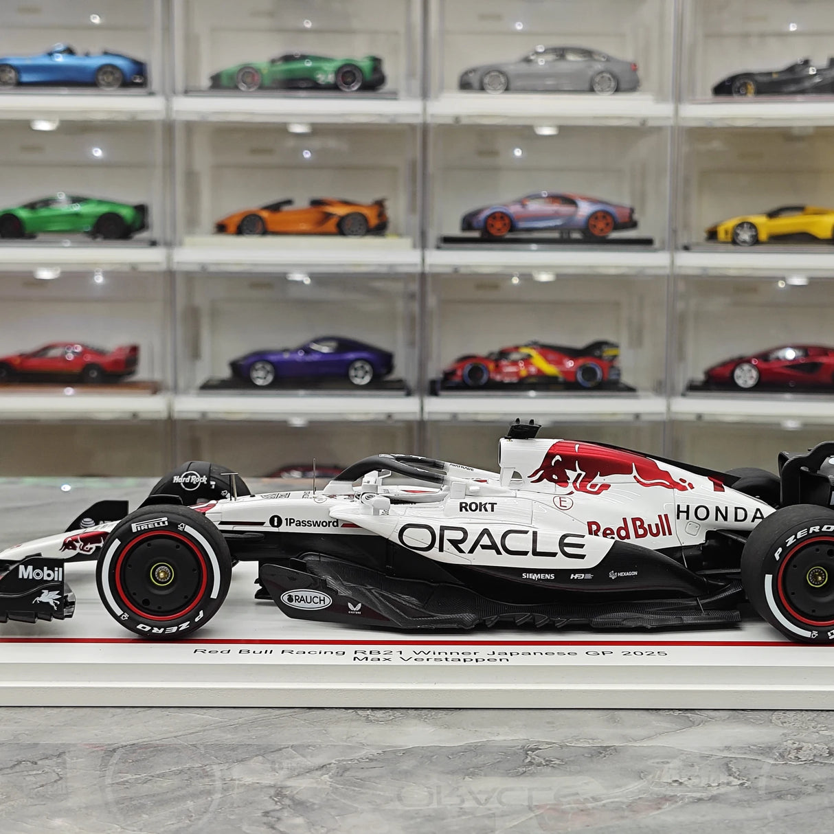 1:18 레드불 2025 RB21 #1 일본 GP 맥스 베르스타펜 F1 Spark 제작 레진 모델 카 - 5번 보기