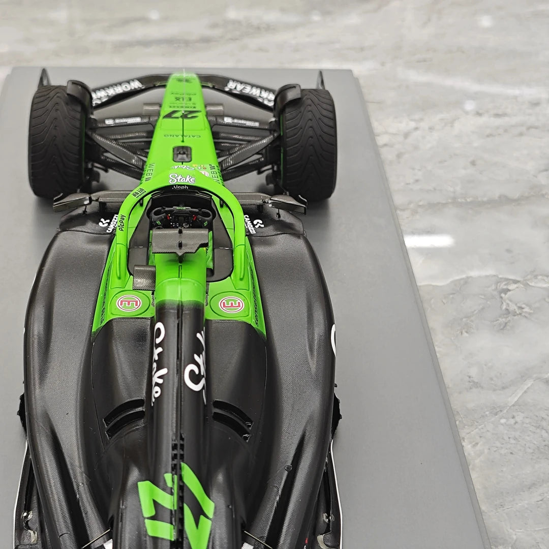1:18 Sauber 2025 C45 #27 British GP Nico Hülkenberg F1 Harzmodellauto von Spark – Ansicht 12