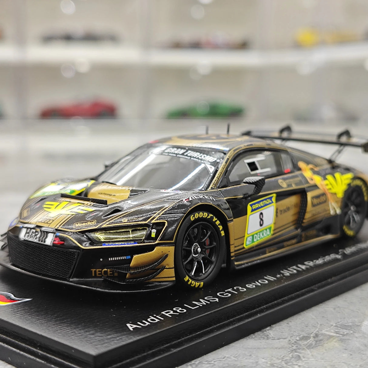 Audi 2025 R8 LMS GT3 EVO II #8 1:43 24h Nurburgring resin collectible model by Spark - view 3