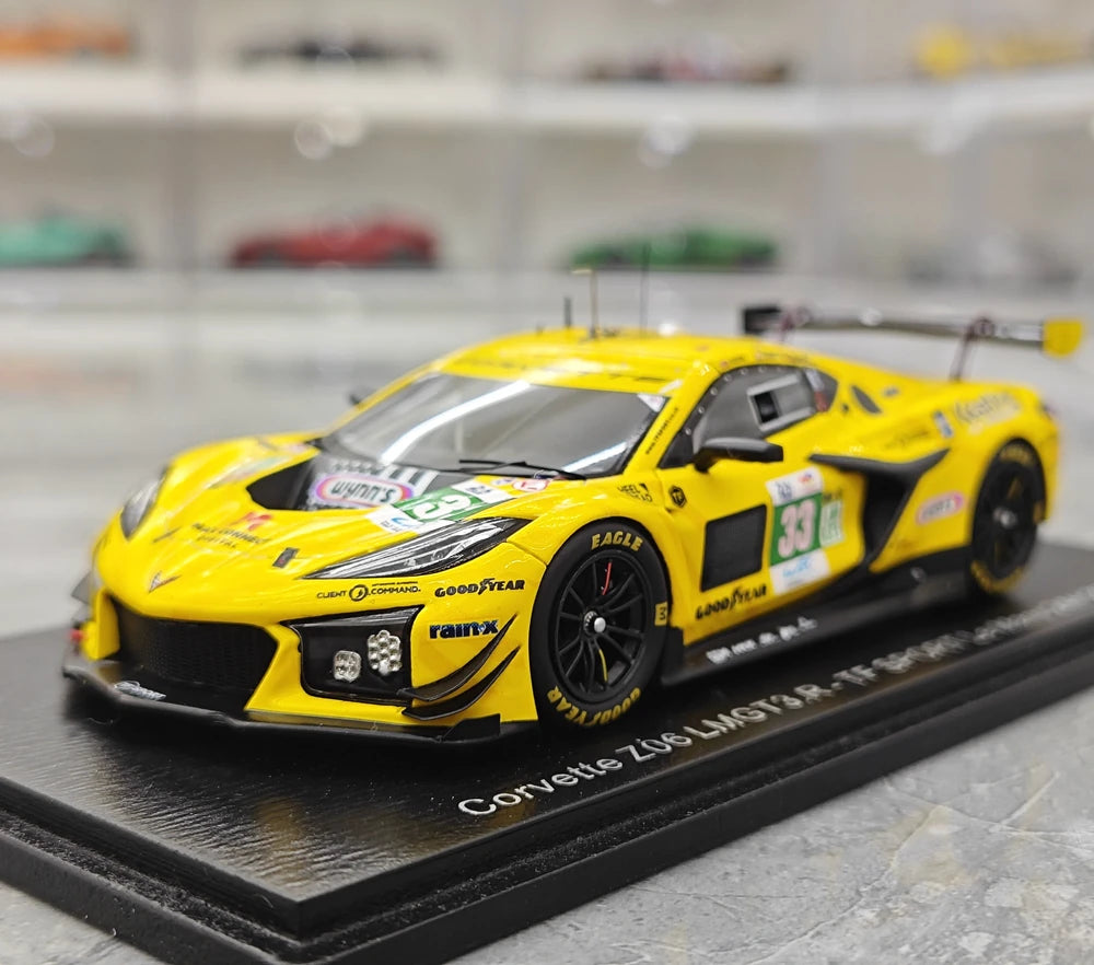 1:43 Chevrolet 2025 Corvette Z06 GT3.R #33 24h Le Mans model car by Spark - view 3