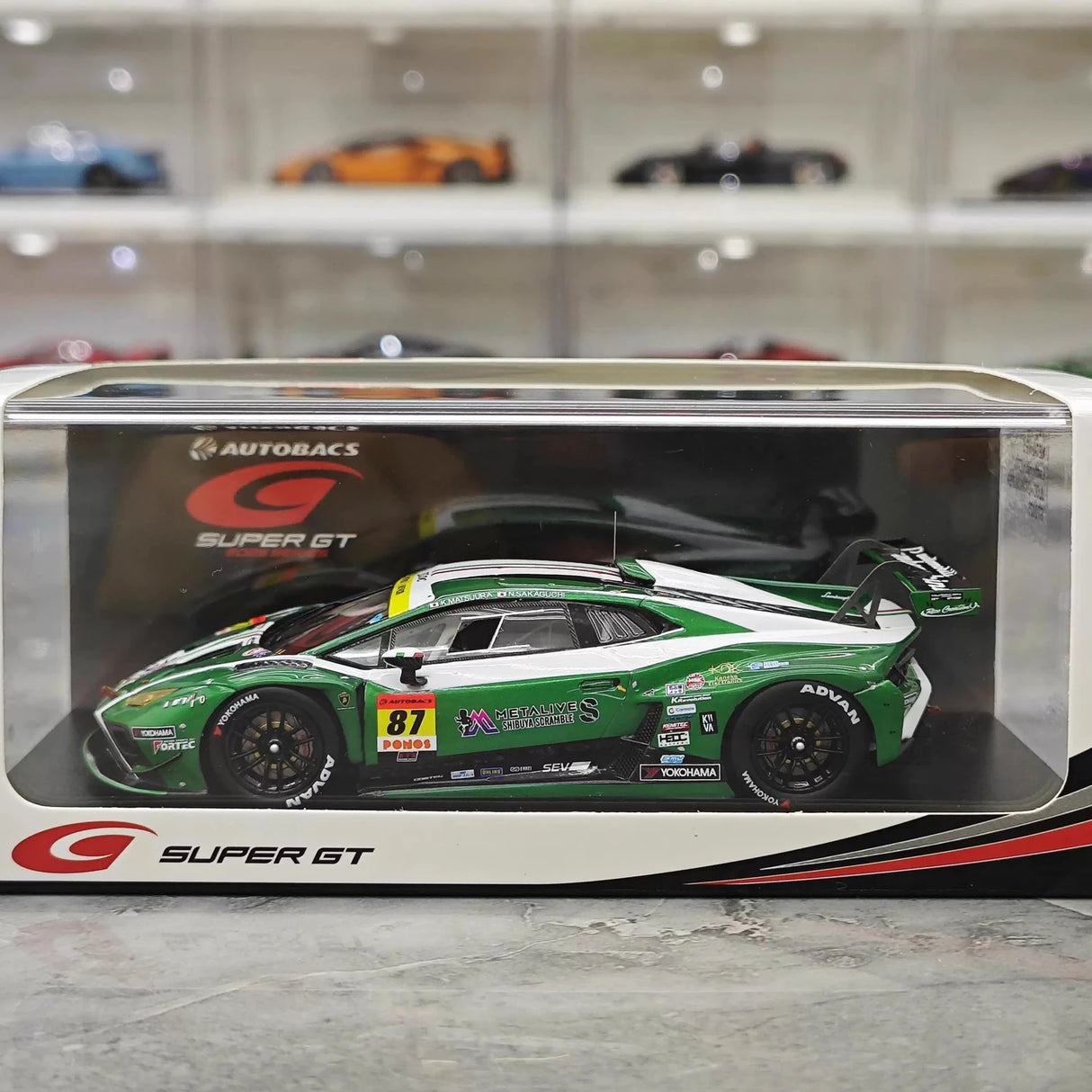 Lamborghini 2025 Huracan GT3 #87 1:43 Super GT resin collectible model by Spark - view 14