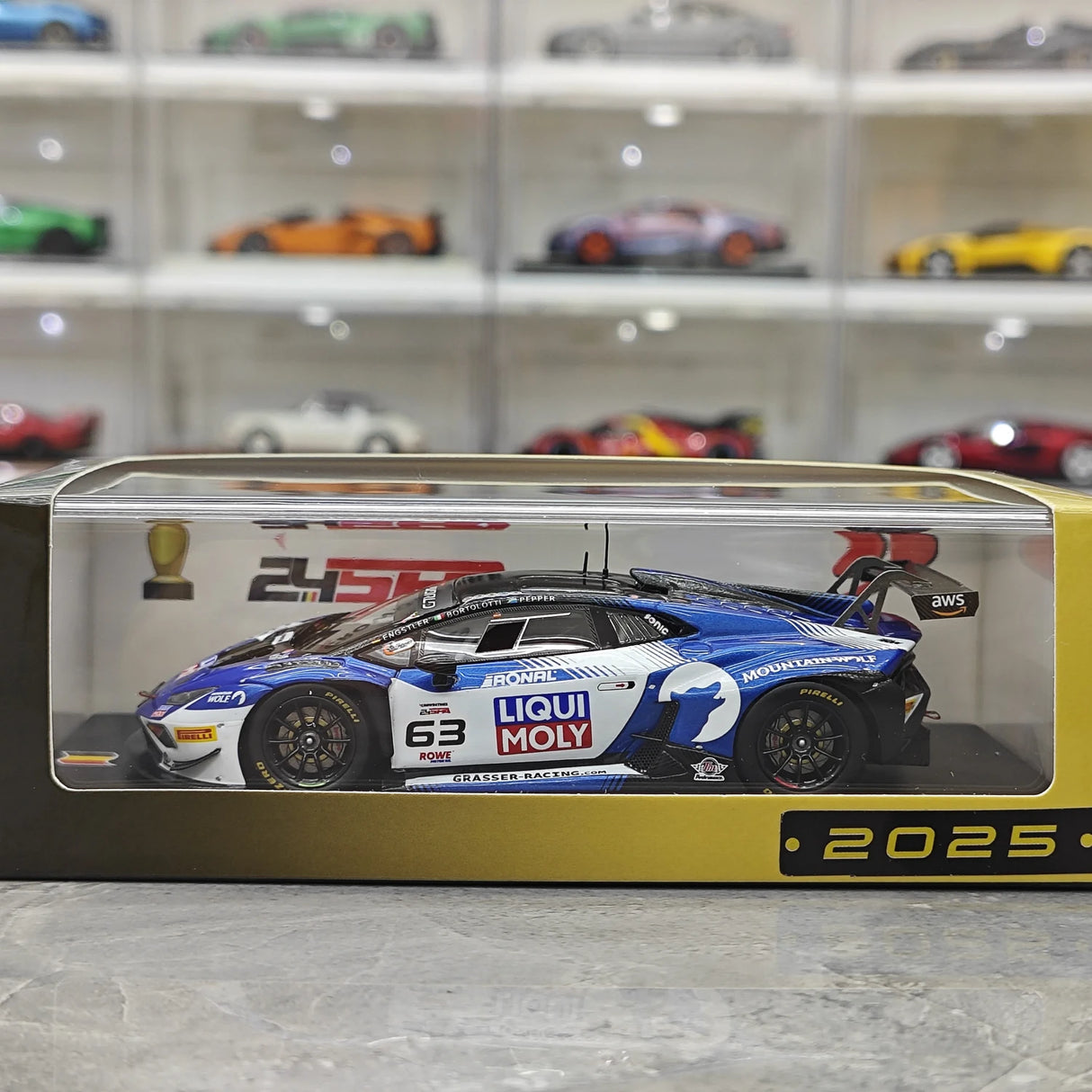 Lamborghini 2025 ウラカン GT3 EVO 2台GRT グラッサーレーシングチーム #63 Spark製レジンコレクタブルモデル 1:43 - 13ページを見る