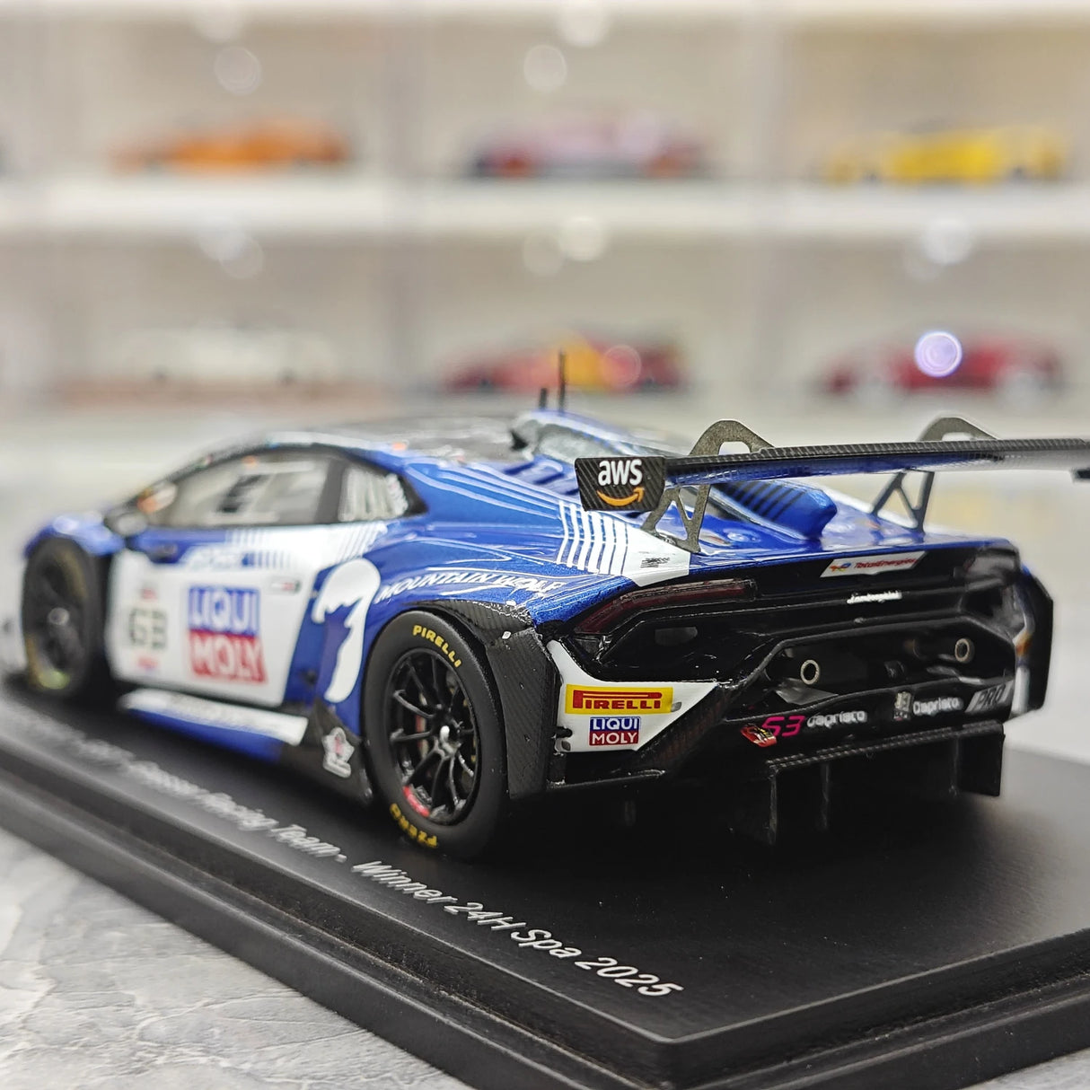 Lamborghini 2025 Huracan GT3 EVO 2台GRTグラッサーレーシングチーム #63 1:43Spark製レジンコレクターモデル - 6ビュー