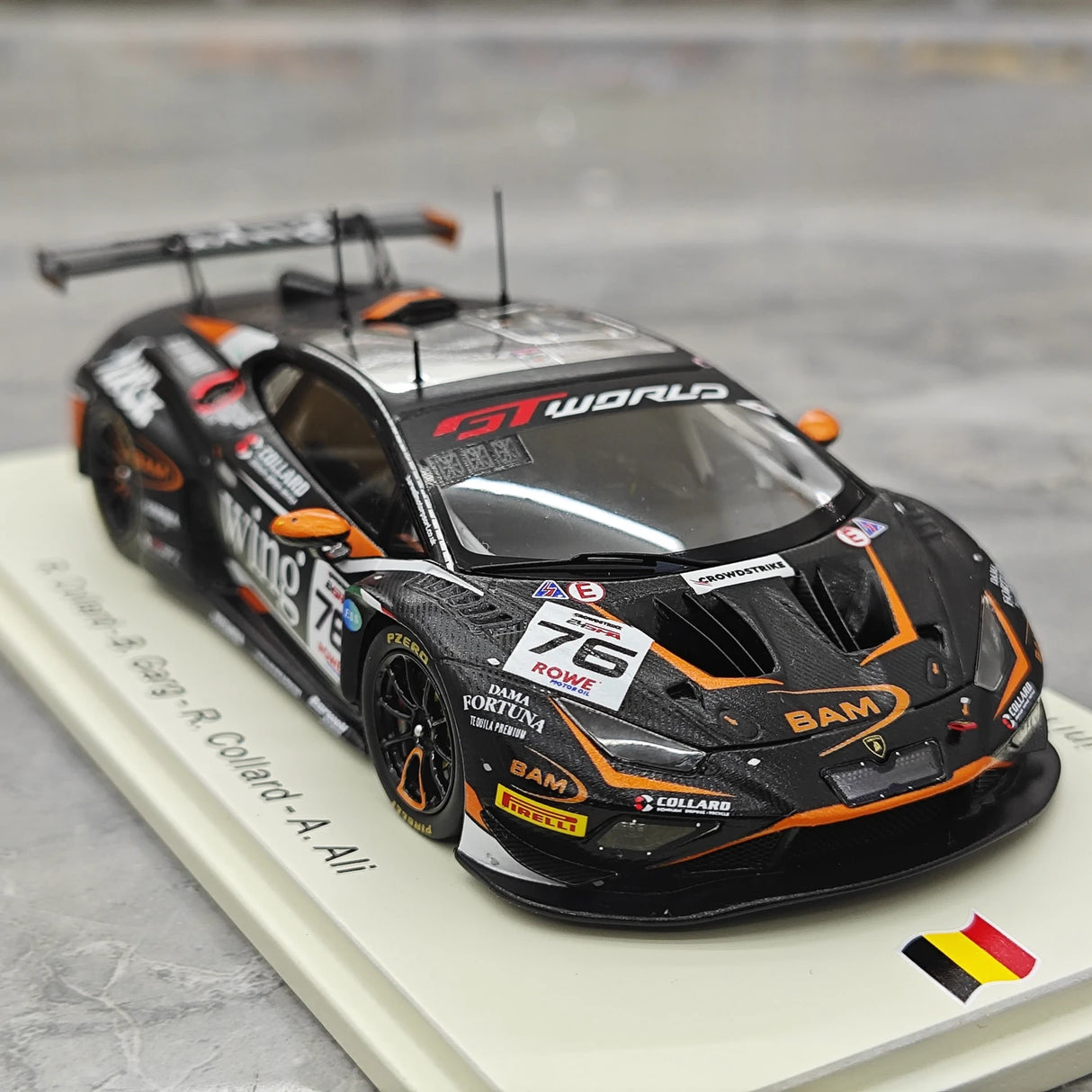 Lamborghini 2025 Huracan GT3 EVO 2 Barwell Motorsport #76 1:43 Spark 製レジンコレクターモデル - ビュー10